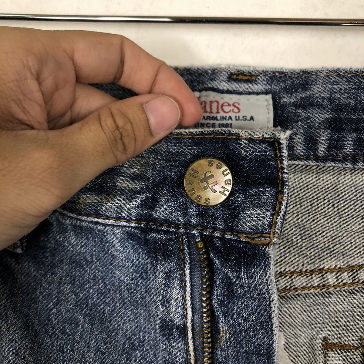 Japanese Brand 🔥90’s VINTAGE HANES DISTRESSED DENIM JEANS LOOSE CUT Size US 29 - 13 Thumbnail