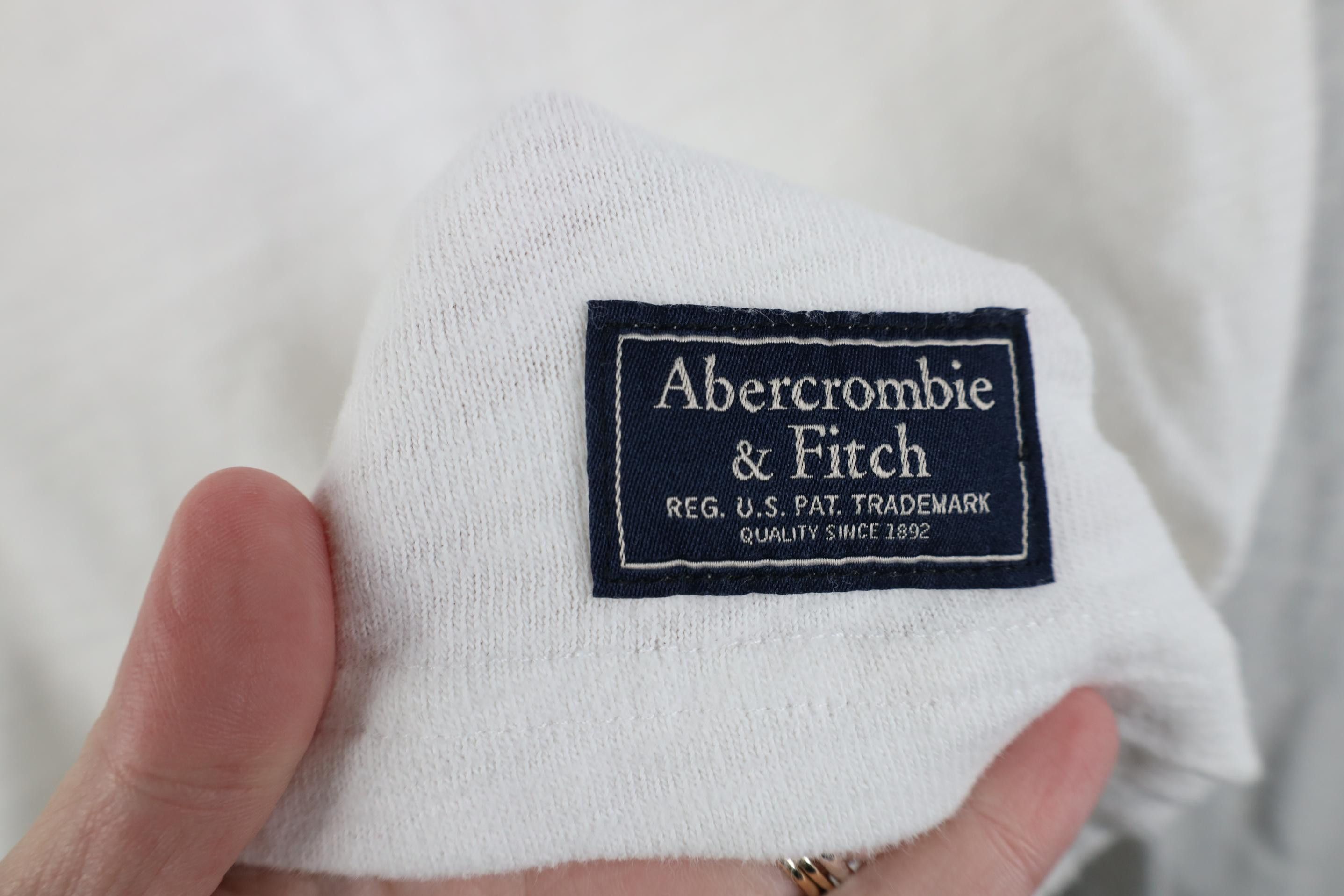 Abercrombie & Fitch Vintage Abercrombie & Fitch Raglan Long Sleeve T-Shirt Size US S / EU 44-46 / 1 - 4 Thumbnail
