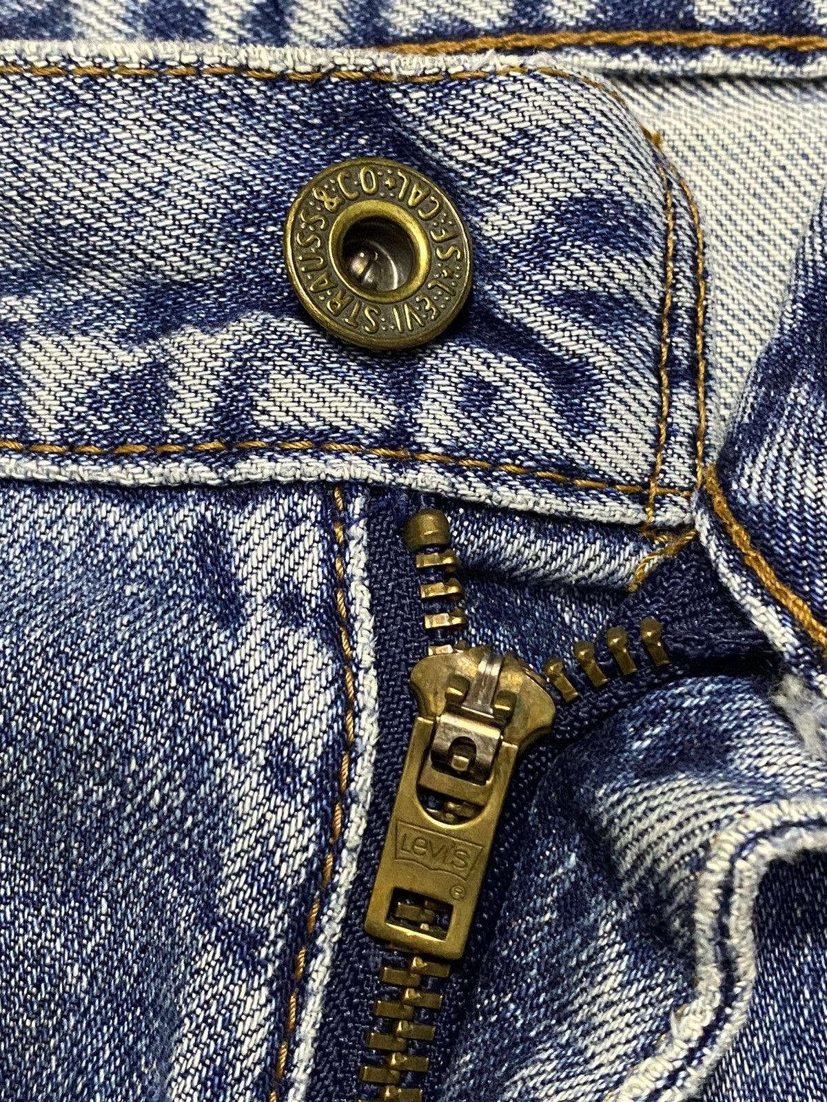 Levi's Vintage Clothing Vintage Levis503 80’s Faded Wash Distressed Loose Jeans Size US 36 / EU 52 - 10 Thumbnail