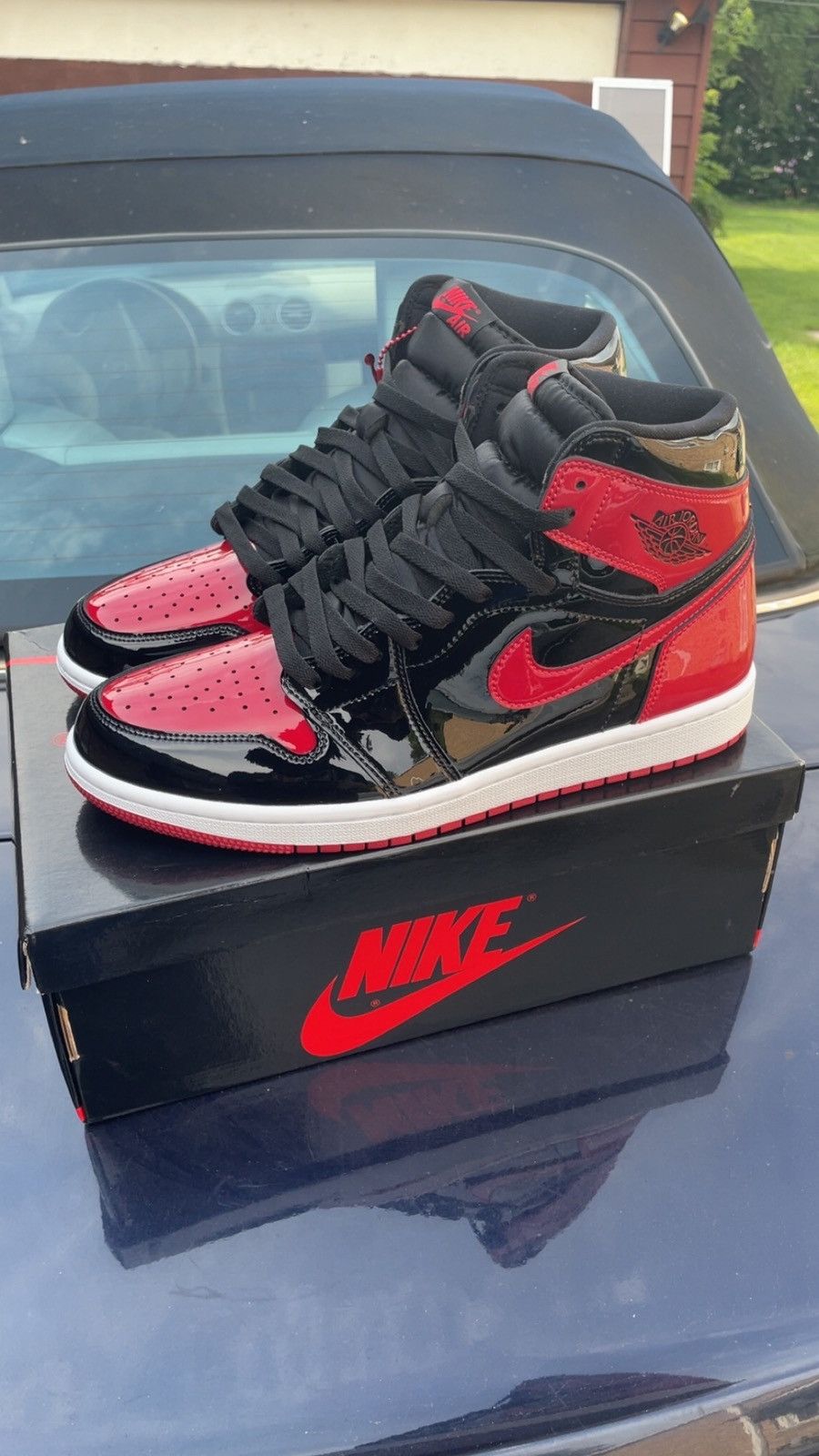Nike Jordan 1 Retro High OG Patent Bred (DEAD STOCK) Size US 12 / EU 45 - 1 Thumbnail