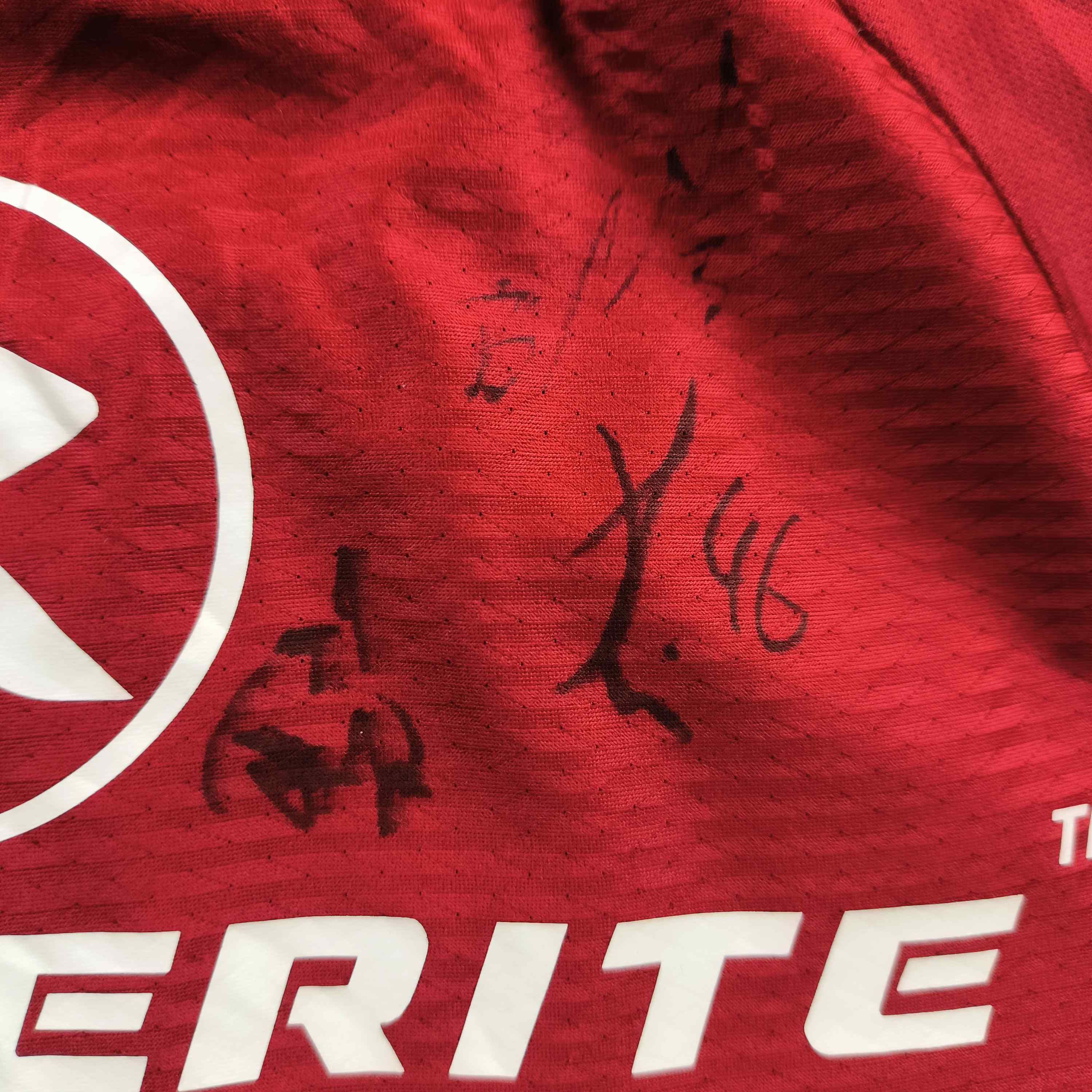 Other SIGNED Adelaide United 20-21 Ucan training football jersey S Size US S / EU 44-46 / 1 - 9 Thumbnail