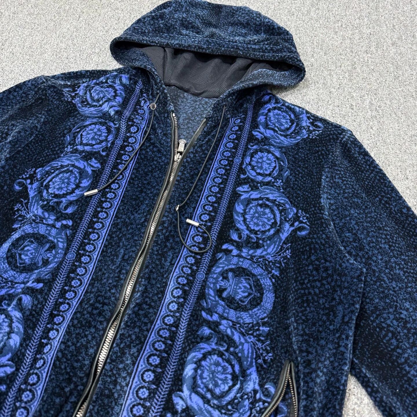 Versace Versace Black Blue Velvet Medusa Zip Jacket S 95new Size US S / EU 44-46 / 1 - 3 Thumbnail