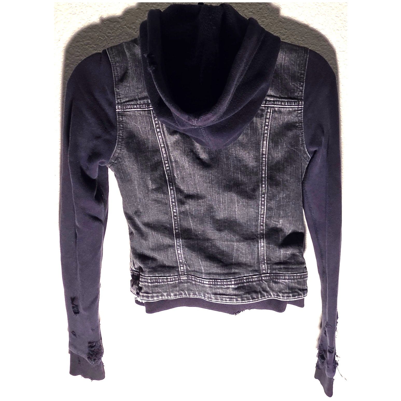 American Eagle Outfitters American Eagle Black Distressed 3-in-1 Jean Jacket - XS Size XS / US 0-2 / IT 36-38 - 4 Thumbnail