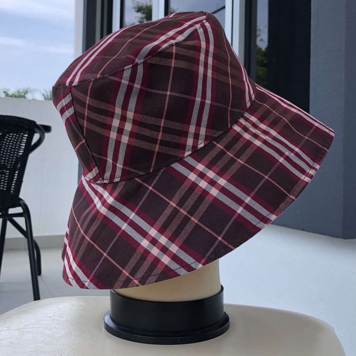 Burberry Authentic Burberry London Reversible Checked Bucket Hat Size ONE SIZE - 7 Thumbnail
