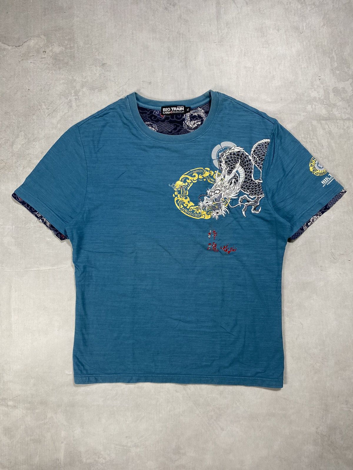 Japanese Brand Osaka big train dragon embroidered t shirt Size US XL / EU 56 / 4 - 1 Thumbnail