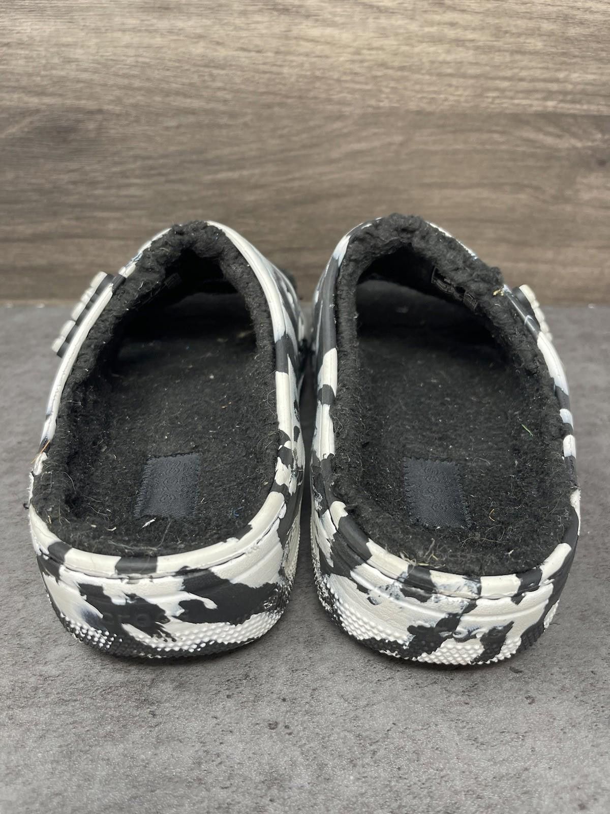 Crocs Crocs Classic Cozzzy Sandals Womens Size 8 Black White Size US 8 / IT 38 - 7 Thumbnail
