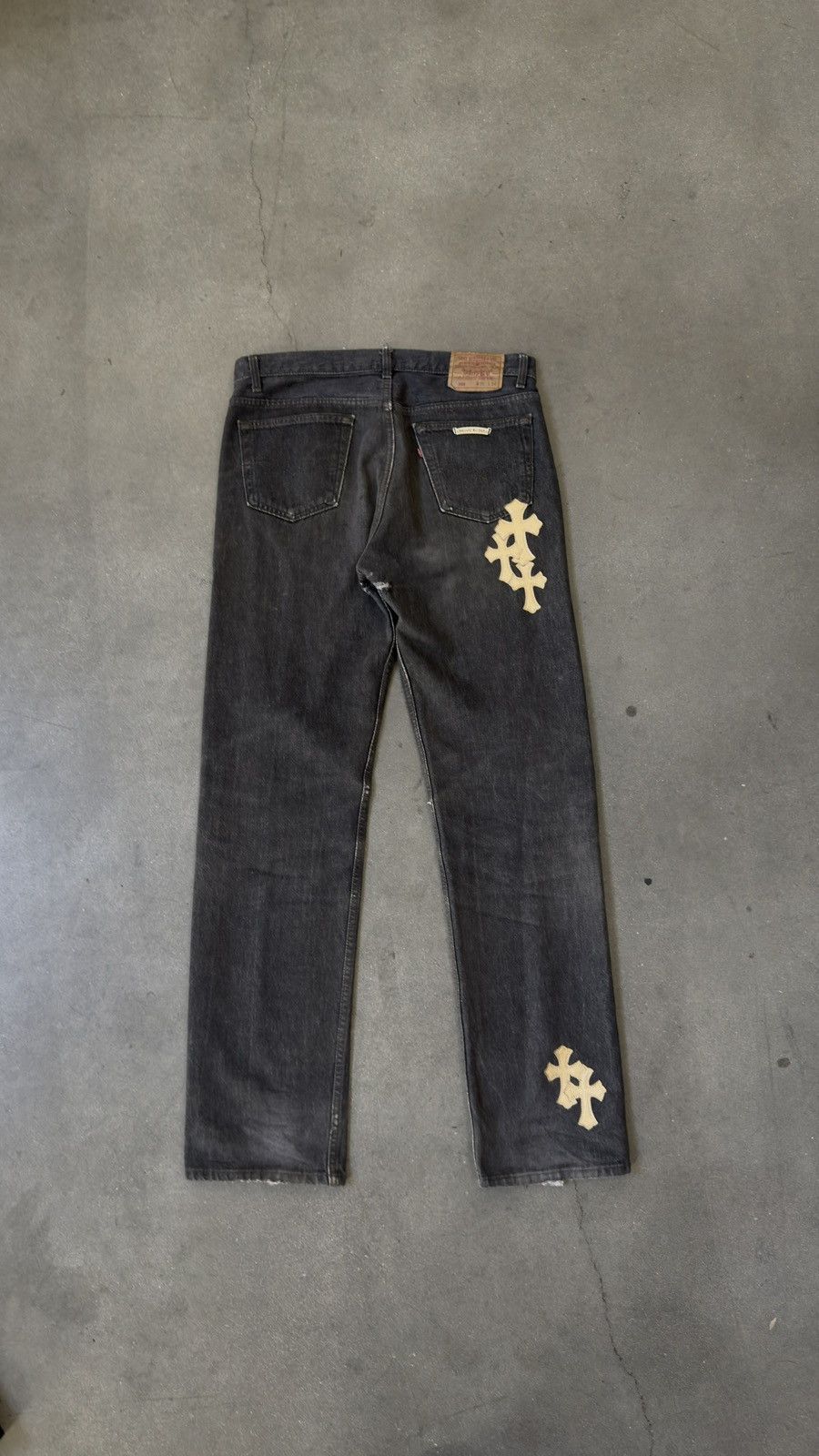 Chrome Hearts RARE!!! CHROME HEARTS LEVI'S BLACK DENIM "GOLD CROSSES" Size US 33 - 2 Thumbnail