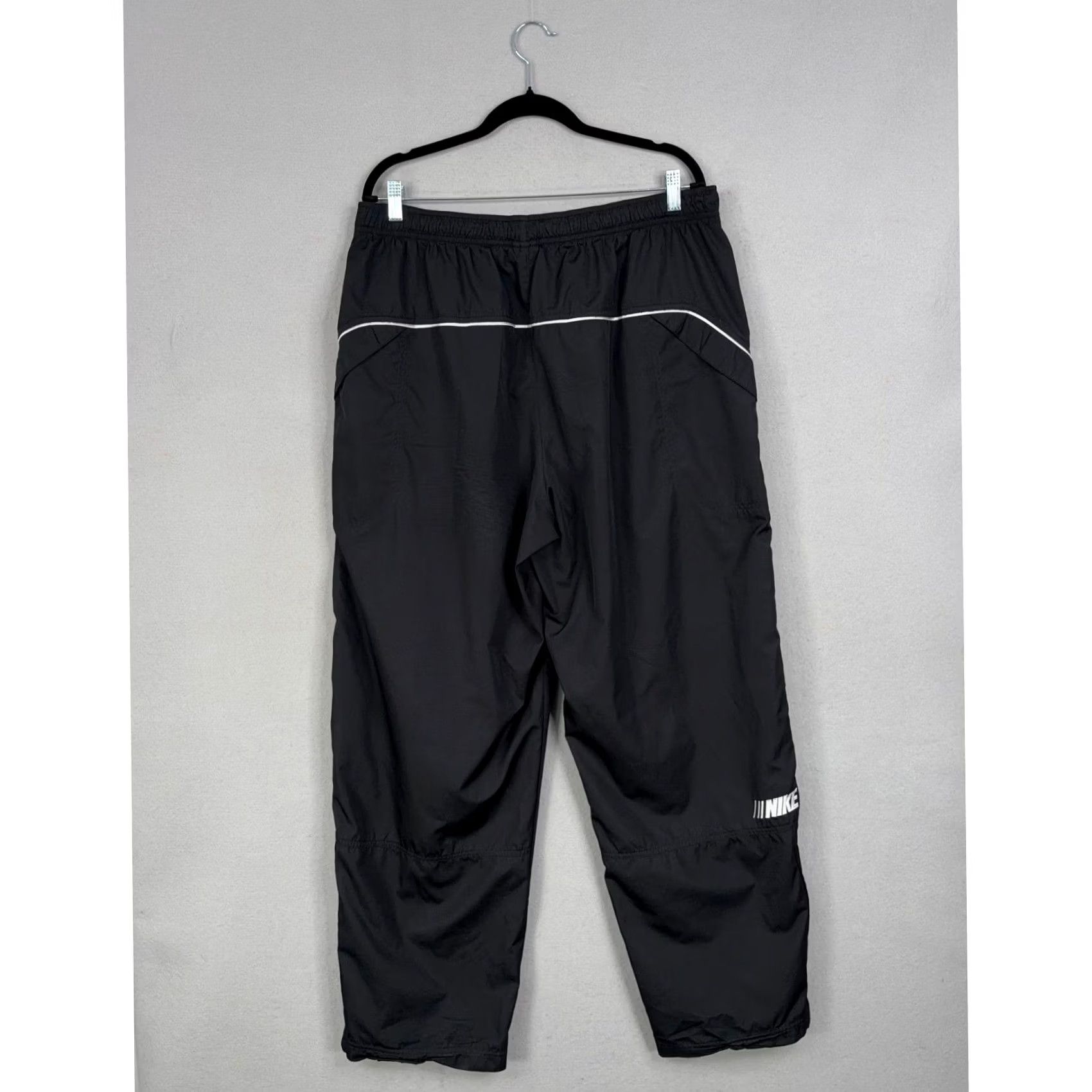 Nike VINTAGE Nike Track Pants Men XXL Black Solid Piping Swoosh Sportswear Athletic Y2K Size US 39 - 6 Thumbnail