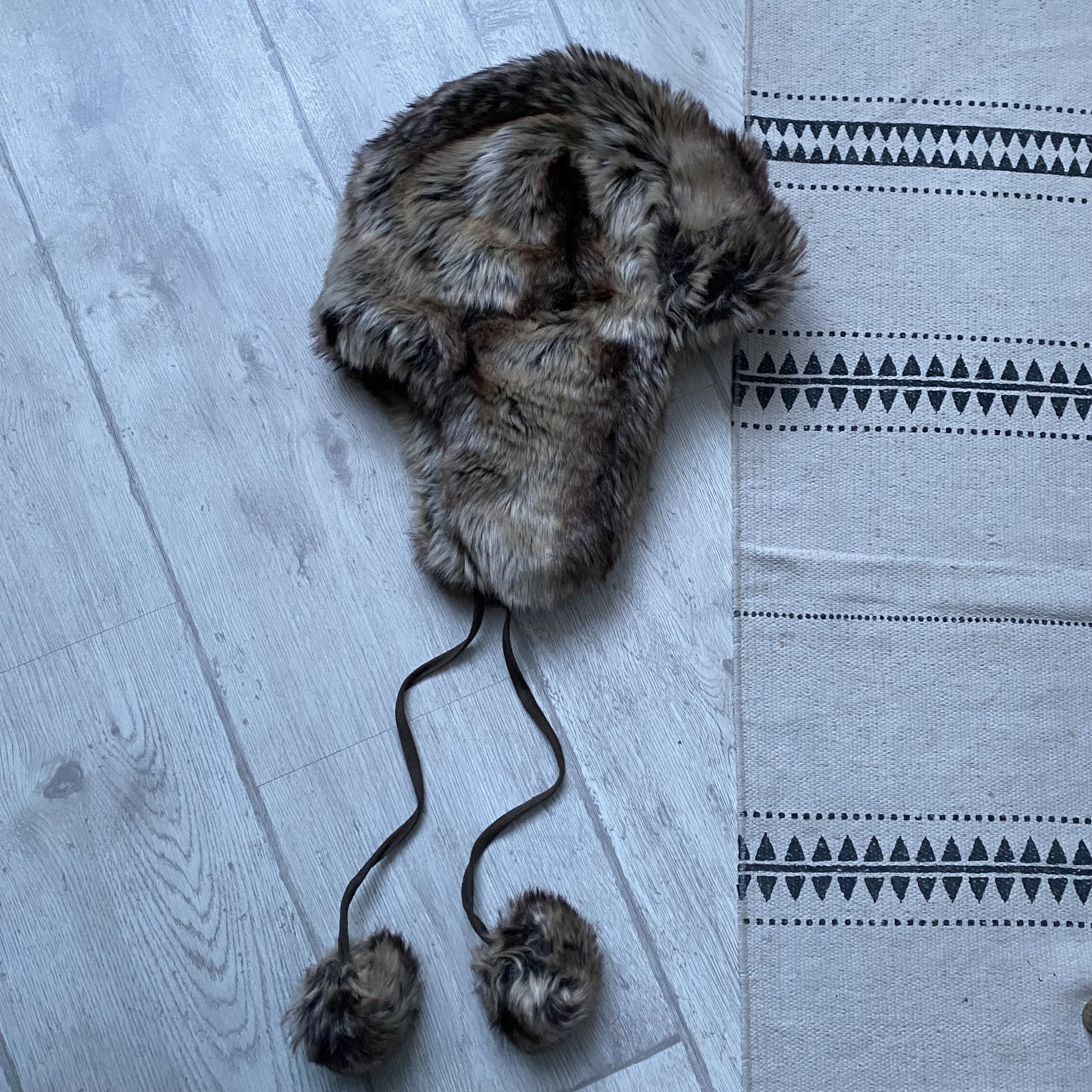 If Six Was Nine Vintage Y2K Japanese Faux Fur Hat Winter Ushanka Size ONE SIZE - 4 Thumbnail