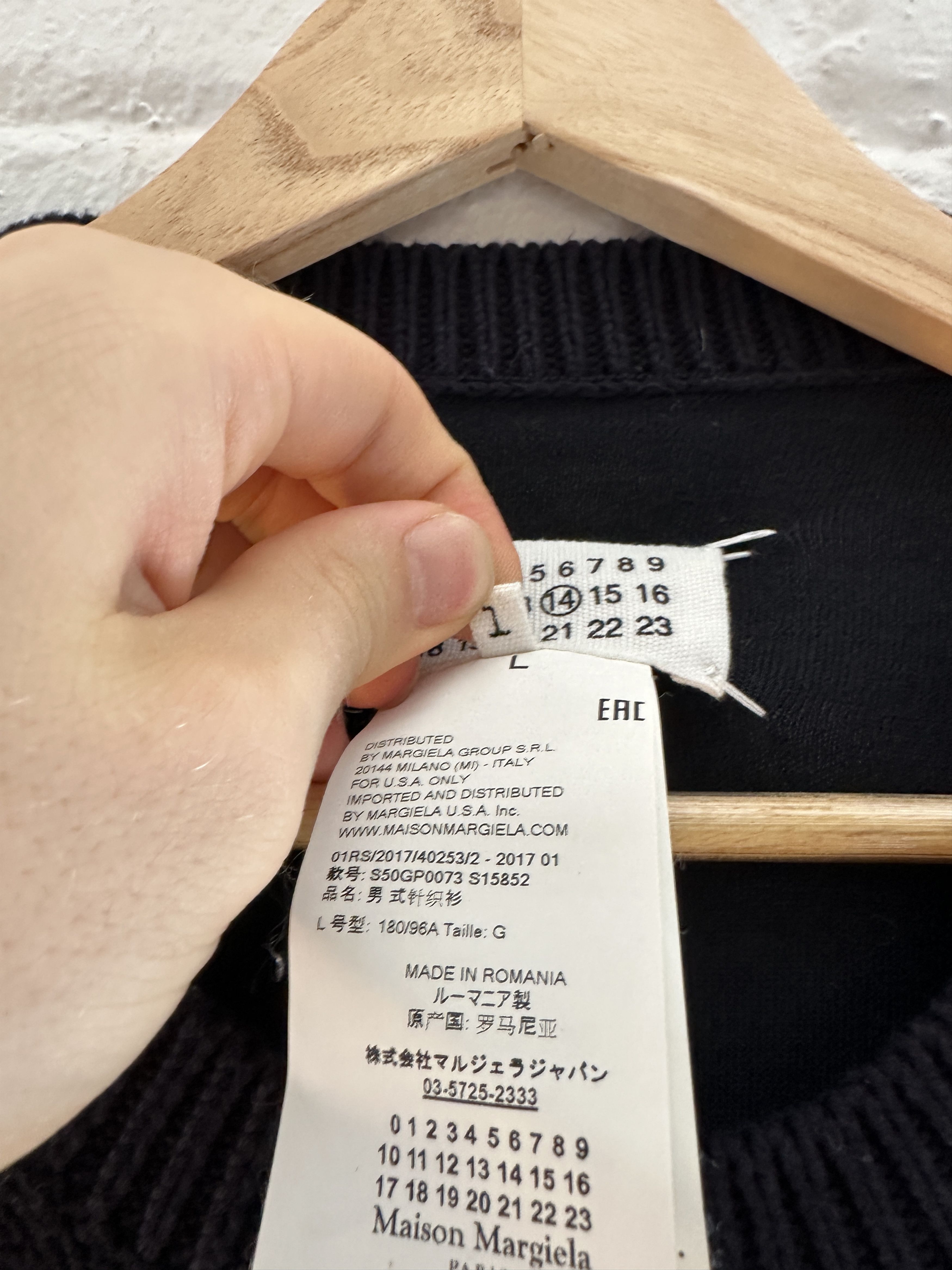 Maison Margiela Maison Margiela Paneled Knit Sweater Size US L / EU 52-54 / 3 - 4 Thumbnail
