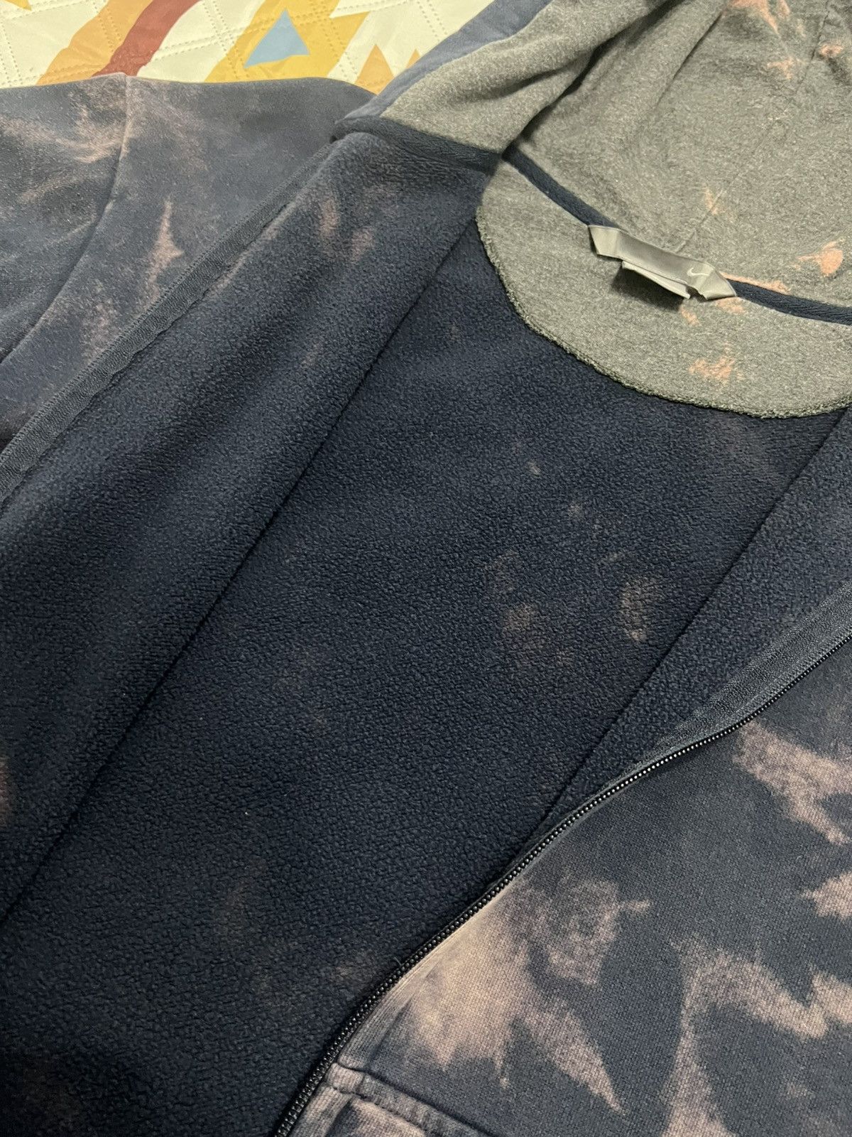 Nike Vintage Bleached Nike Zip Hoodie Size US L / EU 52-54 / 3 - 5 Thumbnail