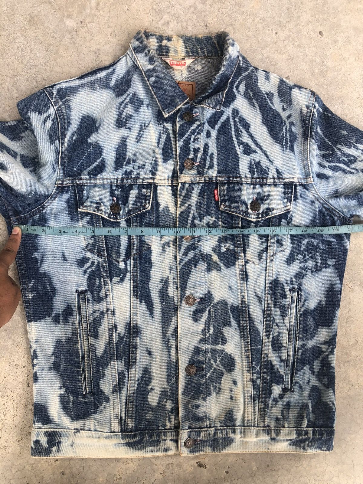 Levi's Vintage 80’s Levi’s Acid Wash Denim Jacket Distressed Denim Size US L / EU 52-54 / 3 - 25 Thumbnail