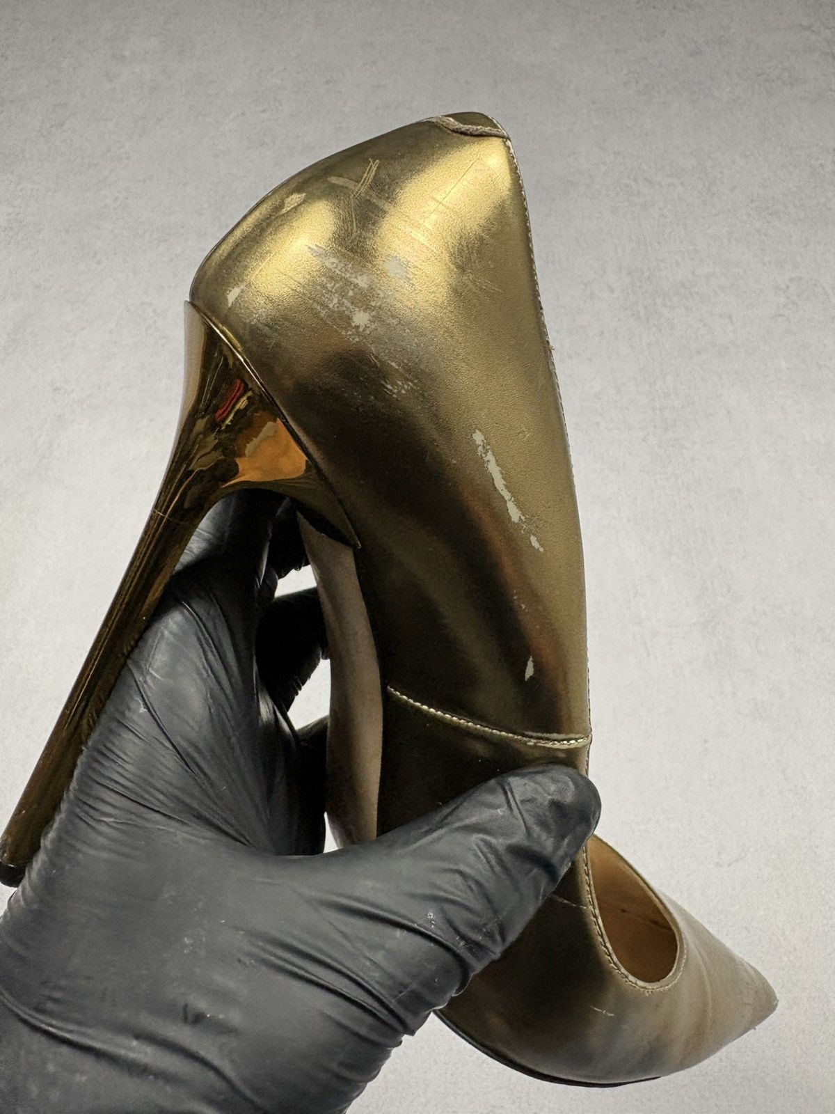 Jimmy Choo Jimmy Choo Gold Metallic Leather Pumps Rare Heels Luxury Size US 8.5 / IT 38.5 - 15 Thumbnail