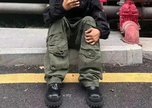 Japanese Brand VIBE Retro multi-pocket straight-leg loose casual overalls Size US 32 / EU 48 - 3 Thumbnail