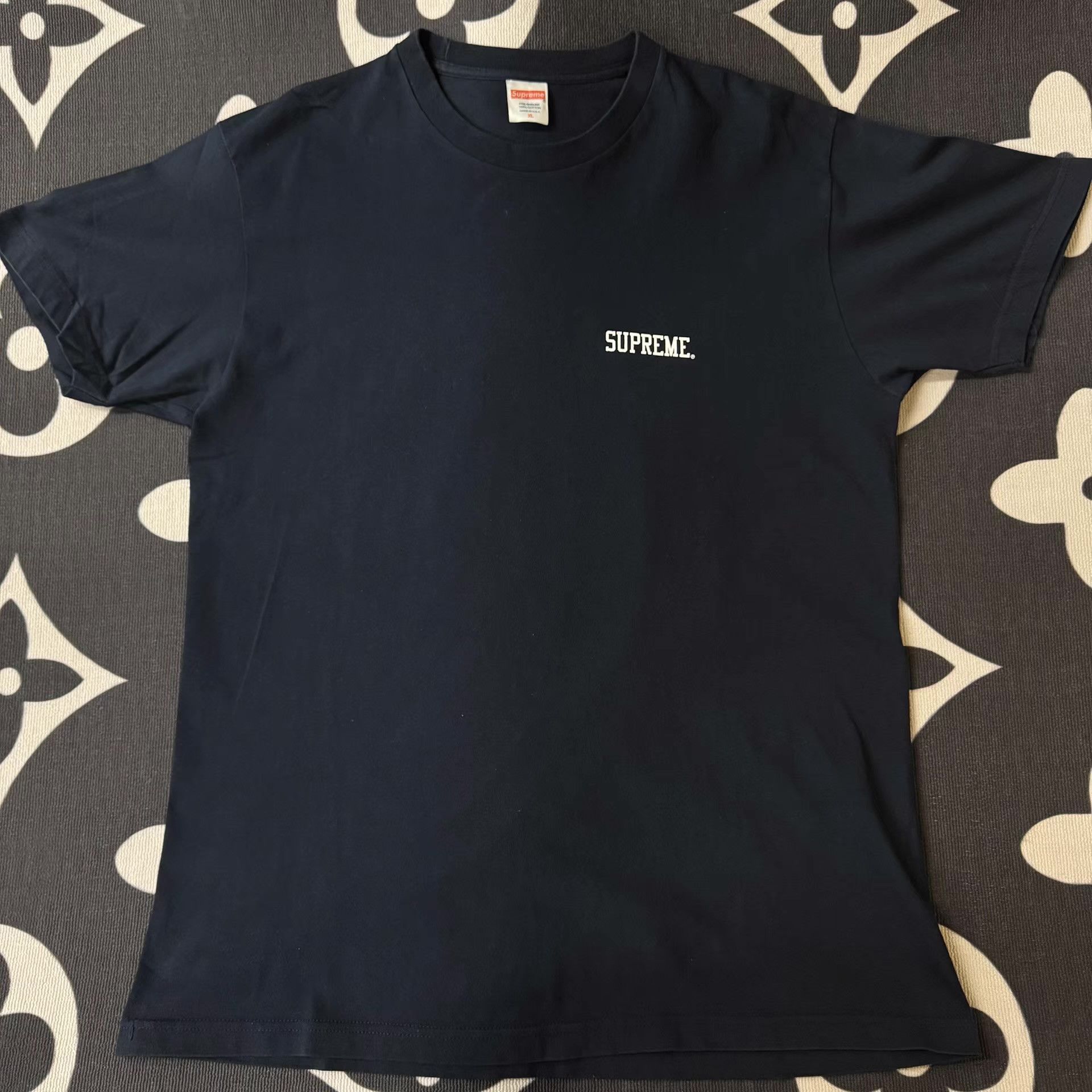 Supreme Supreme Portrait Logo Navy Short Sleeve T‑shirt Q10 Size US XL / EU 56 / 4 - 1 Thumbnail