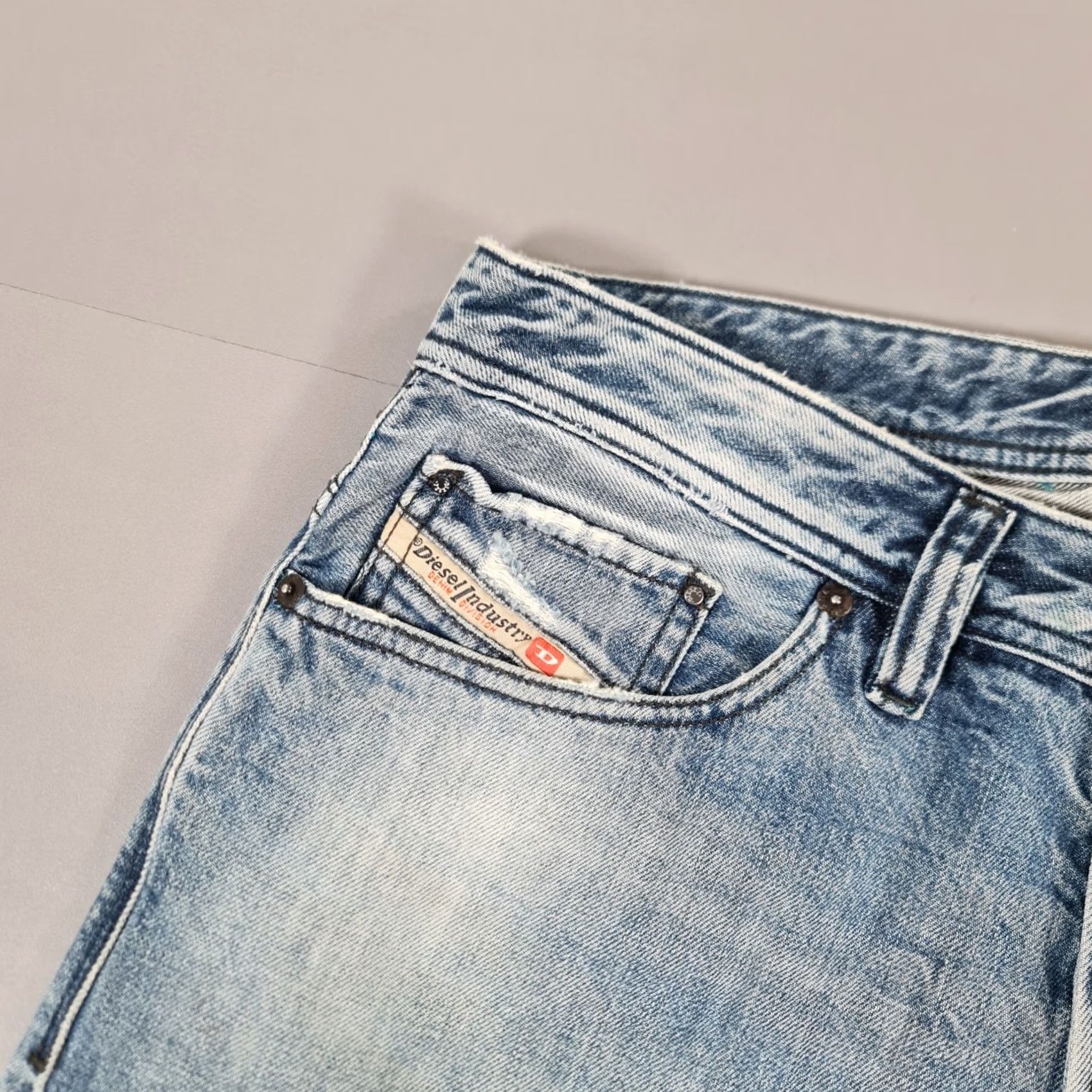 Diesel Diesel Jeans Blue W32 L32 SAFADO Distressed Straight Leg 0814A Mens Jeans W32 L32 Distressed Straight Leg Diesel Safado Men Size US 32 / EU 48 - 3 Thumbnail