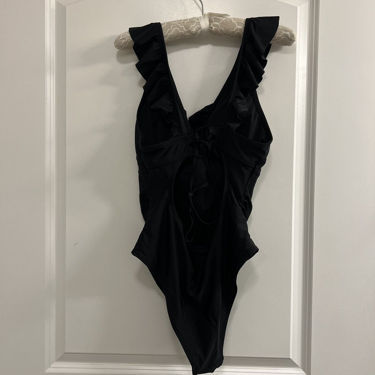 Other Unbranded Ruffle Plunge One-Piece Swimsuit Black High Cut Size ONE SIZE - 4 Thumbnail