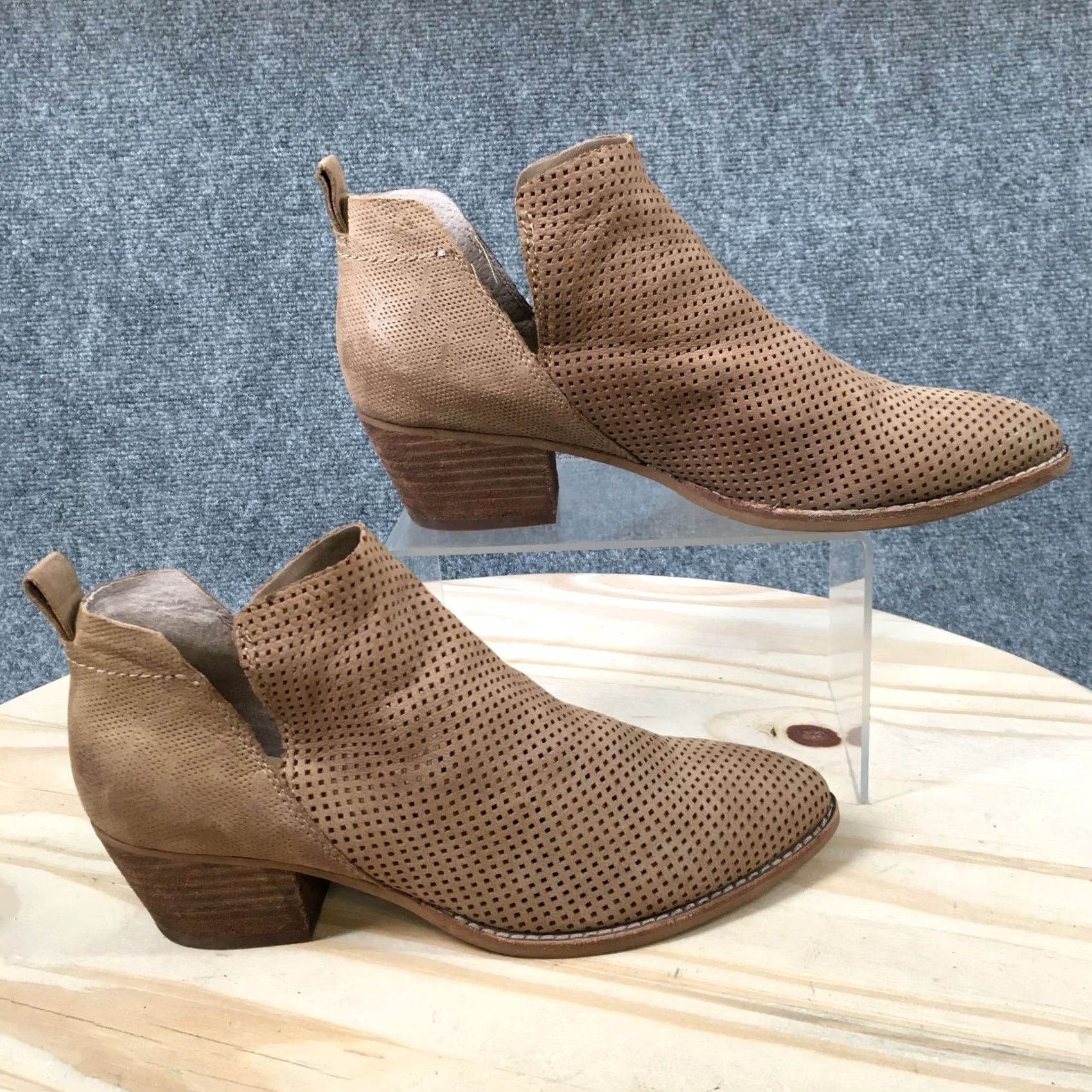 Dolce Vita Dolce Vita Boots Women 8 Brown Sonya Almond Toe Slip On Perforated Leather Ankle Bootie Size US 8 / IT 38 - 2 Thumbnail