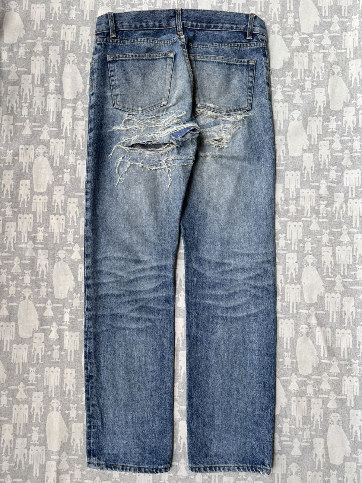 Helmut Lang Helmut Lang 2000 Thrashed Classic Cut Denim Jeans Size US 32 / EU 48 - 7 Thumbnail