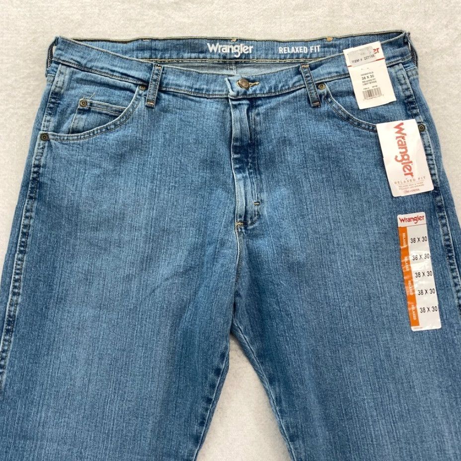 Wrangler Wrangler Jeans Mens 38x30 Relaxed Fit Straight Leg Medium Wash Blue Denim Pants Size US 38 / EU 54 - 2 Thumbnail