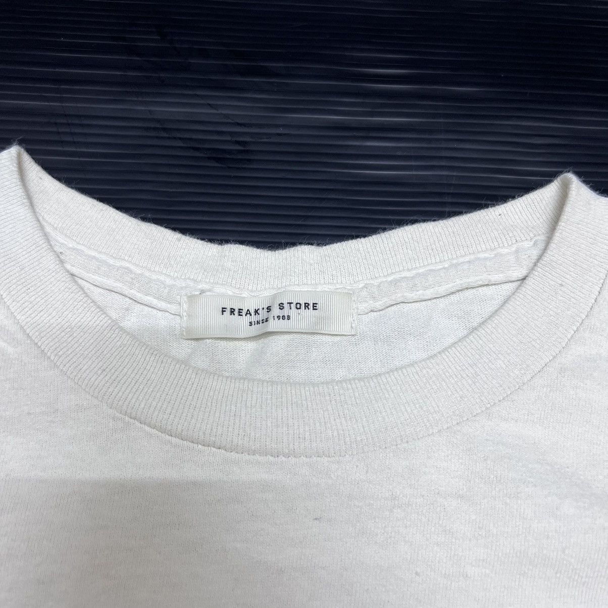 Vintage Vintage Movie ET The Extra Terrestrial Movie Alien Tee Size US L / EU 52-54 / 3 - 4 Thumbnail