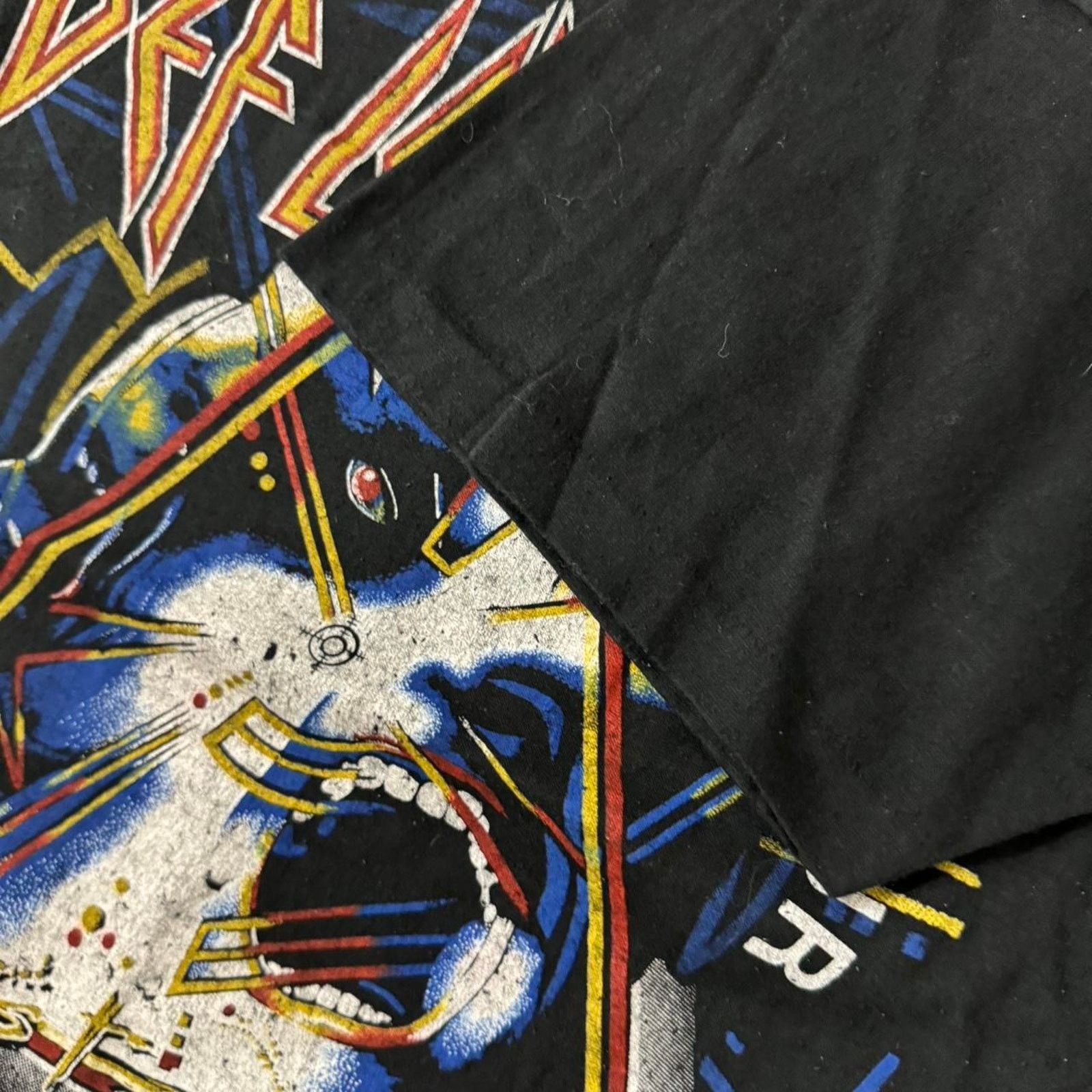 Vintage Vintage 1988 Def Leppard Tee Size US XL / EU 56 / 4 - 3 Thumbnail