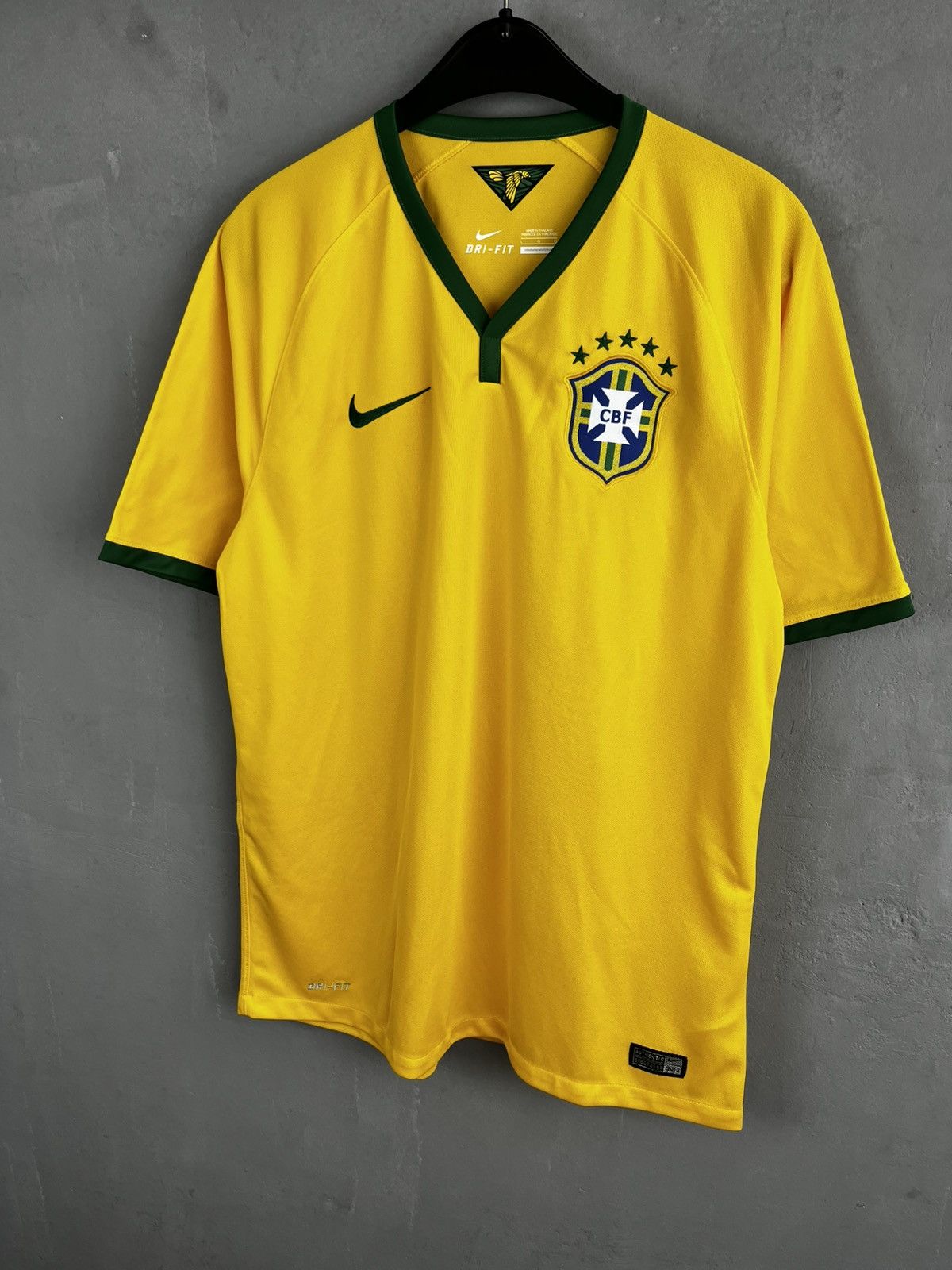 Designer Brazil Home Football Shirt 2014/15 Size US L / EU 52-54 / 3 - 1 Thumbnail