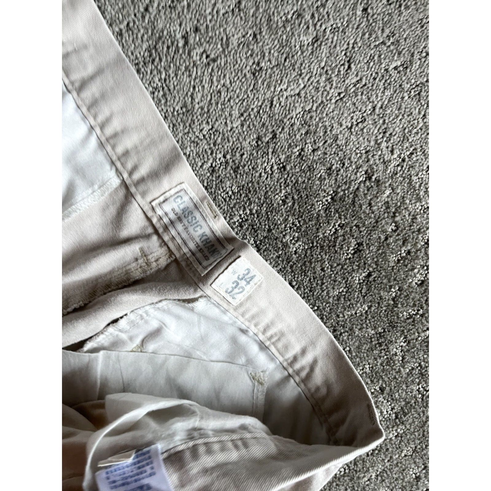 Old Navy Old Navy Classic Khakis Mens Size 34x32 Beige Straight Leg Pants Cotton Size US 34 / EU 50 - 5 Thumbnail