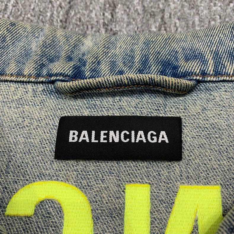 Balenciaga Balenciaga Back logo wash-made old denim jacket Size US S / EU 44-46 / 1 - 6 Thumbnail