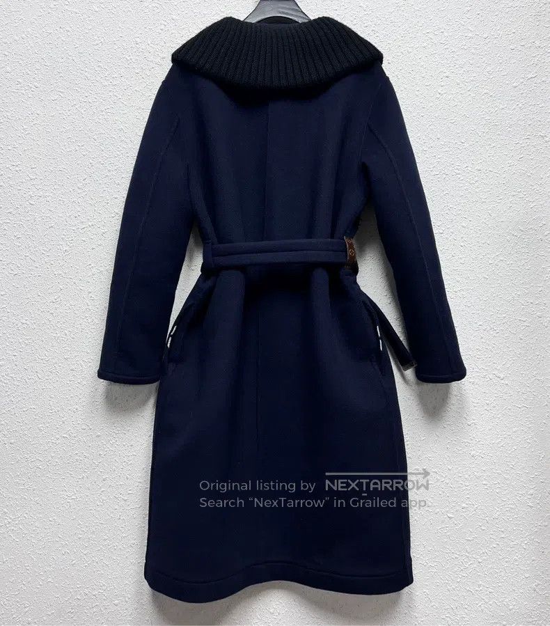 Louis Vuitton Louis Vuitton Logo printed cashmere button coat Size XS / US 0-2 / IT 36-38 - 2 Thumbnail