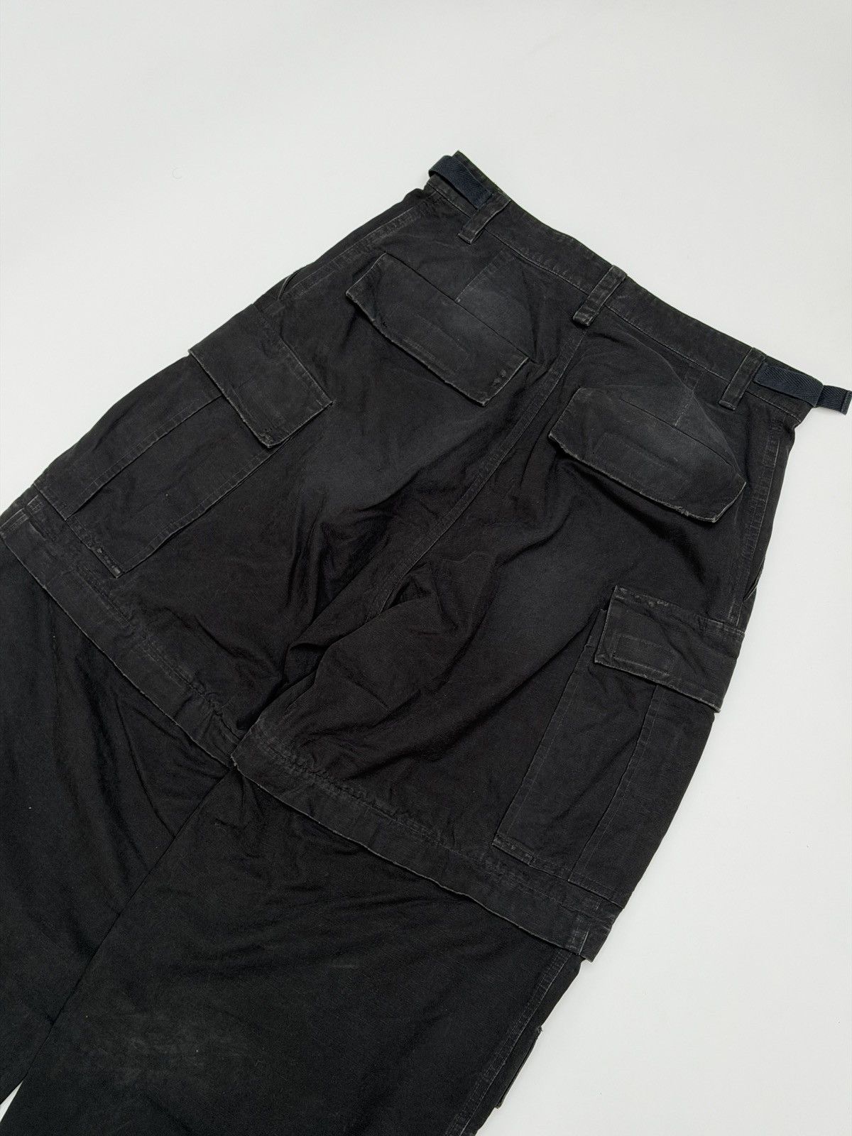 Balenciaga Balenciaga Large Black Ripstop Destroyed Cargo Pants Size US 27 - 4 Thumbnail