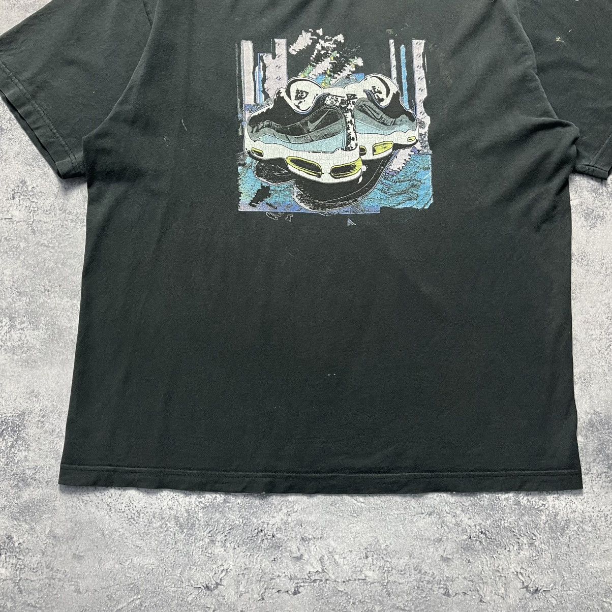 Nike Vintage Nike Air Max 95 Tee Streetwear Y2K Size US L / EU 52-54 / 3 - 3 Thumbnail