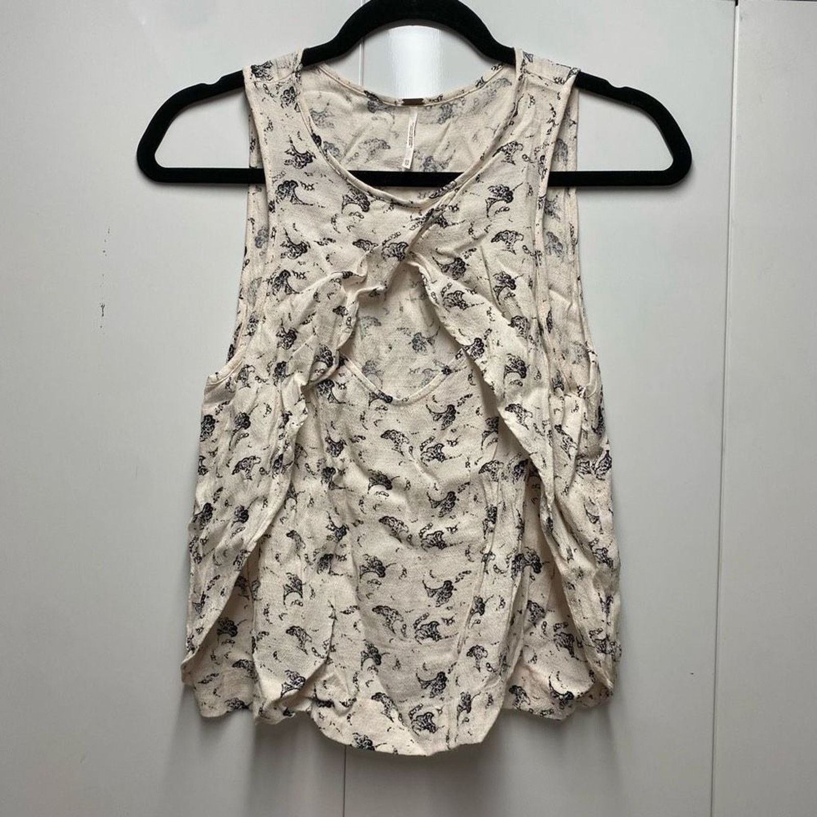 Free People Free People Crinkle Printed Look Through Top in Tea XS, $68 Size XS / US 0-2 / IT 36-38 - 5 Thumbnail