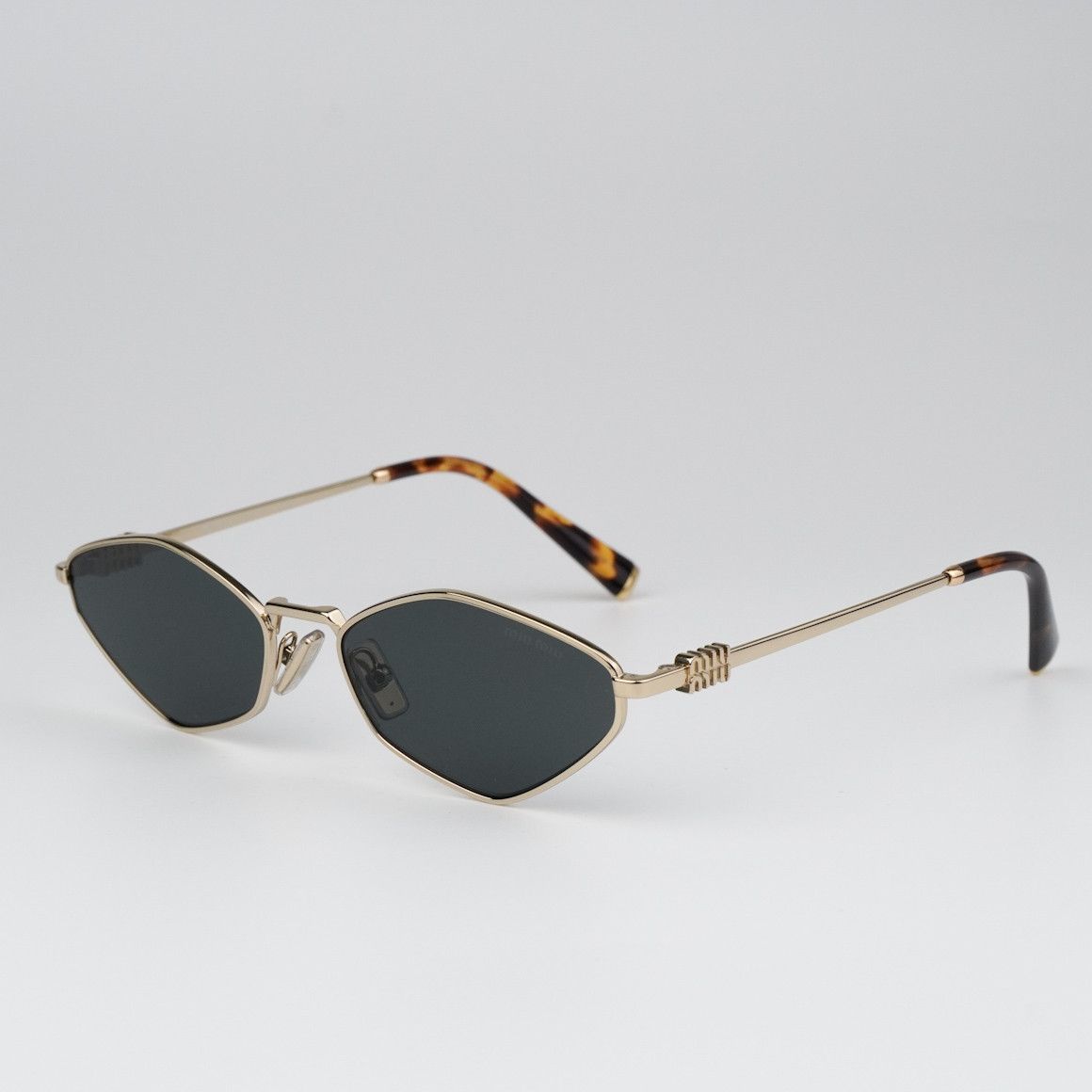 Miu Miu NEW Miu Miu MU56ZS ZVN5S0 REGARD Unisex Sunglasses Size ONE SIZE - 4 Thumbnail