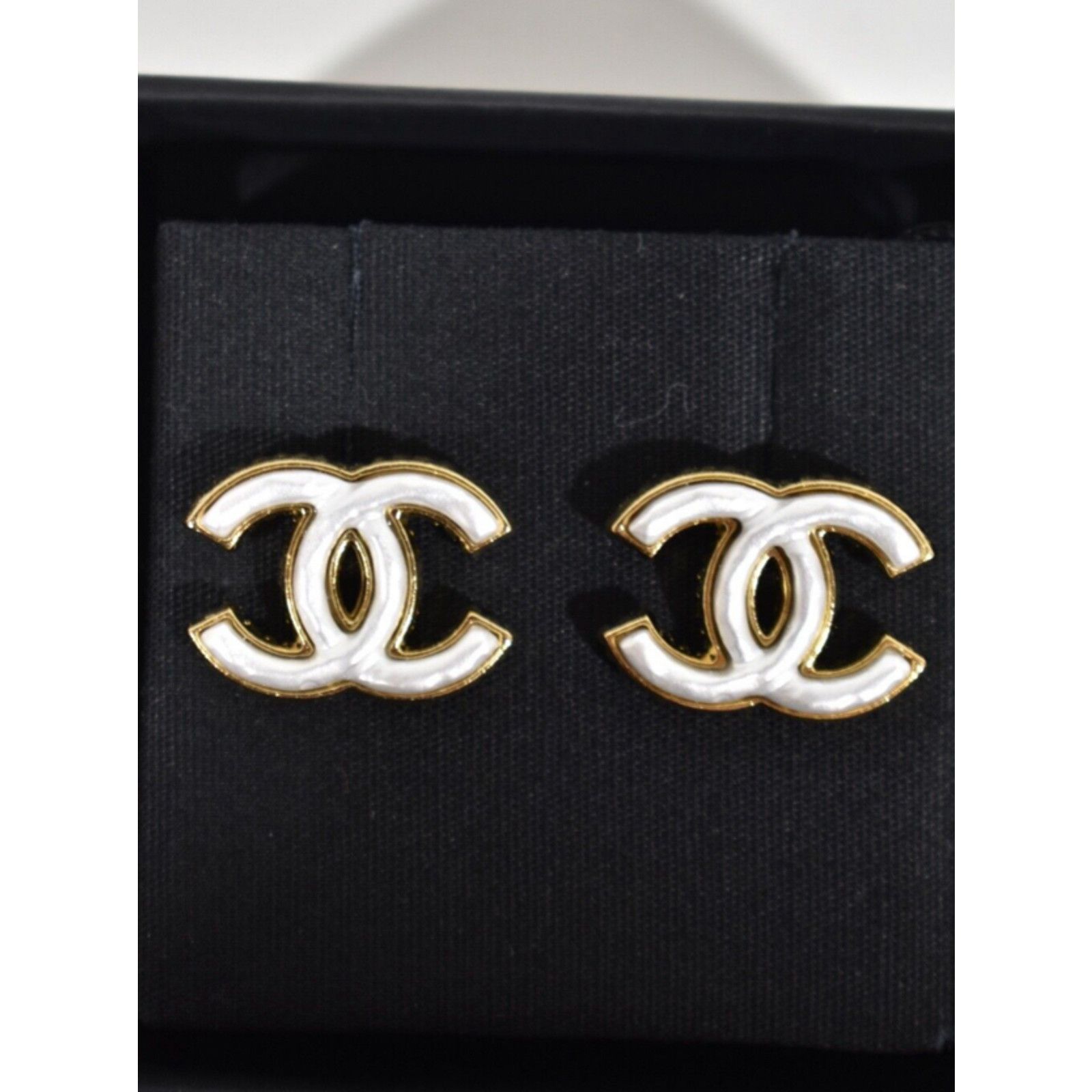 Chanel Chanel Gold Pearl White Interlocking Statement Stud Earrings Size ONE SIZE - 2 Thumbnail