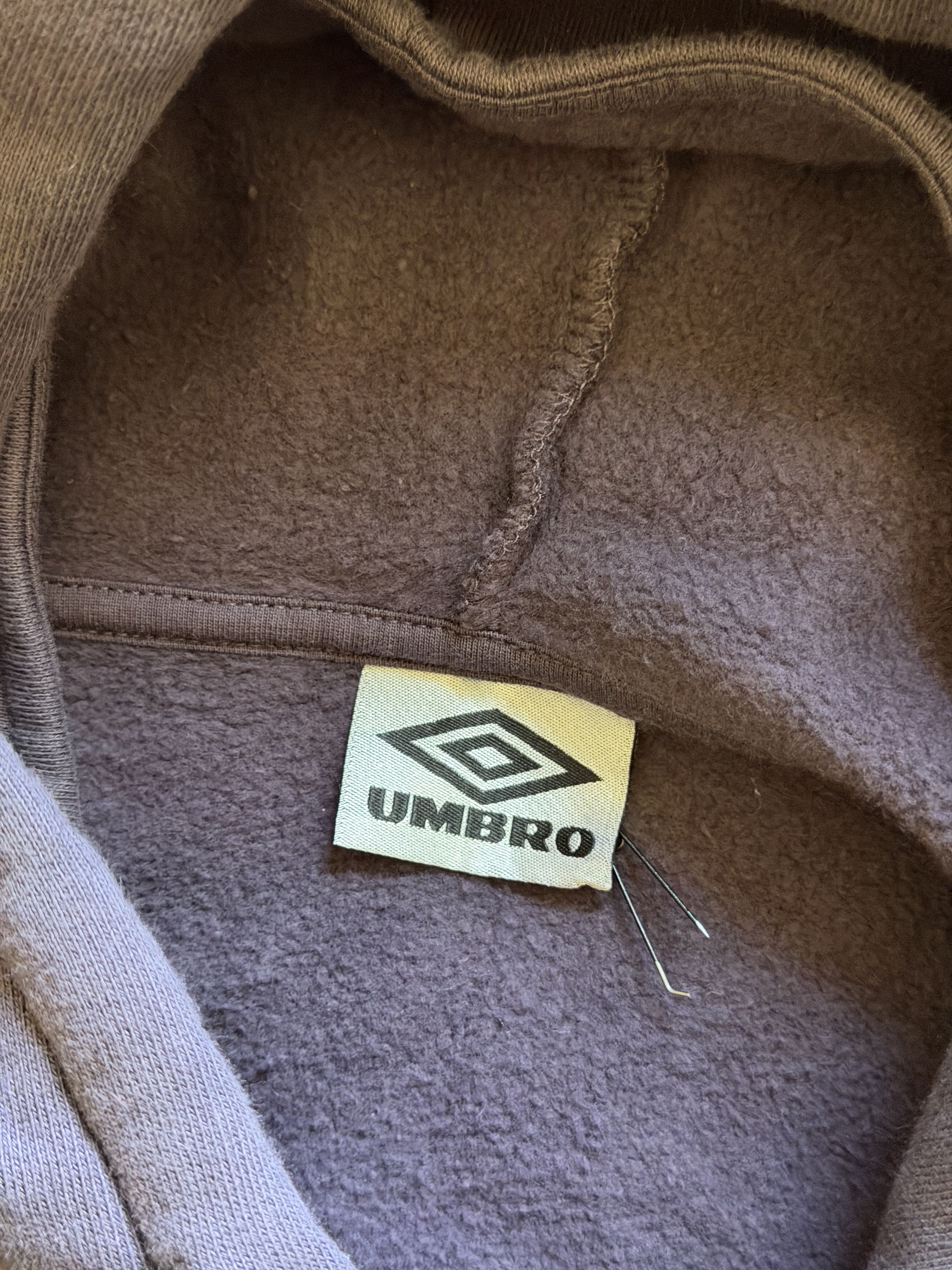 Umbro Umbro OG Logo Mask Hoodie in Dark Purple Size US M / EU 48-50 / 2 - 7 Thumbnail