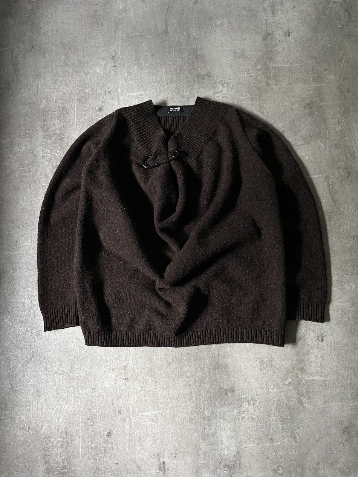 Raf Simons Raf Simons A/W 2020.2021 Pin wool brown sweater Size US L / EU 52-54 / 3 - 1 Thumbnail