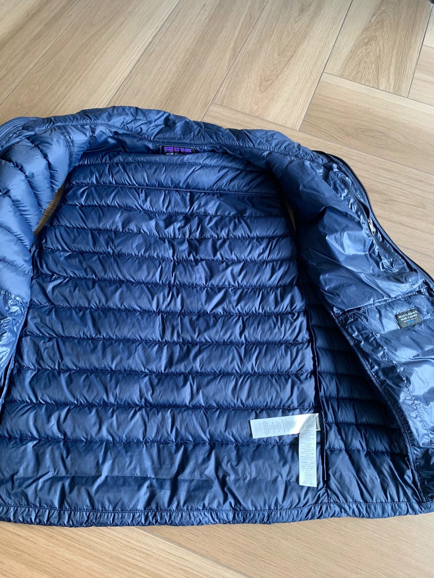 Patagonia Patagonia Men's Down Vest XL Near New 84623 Size US XL / EU 56 / 4 - 4 Thumbnail