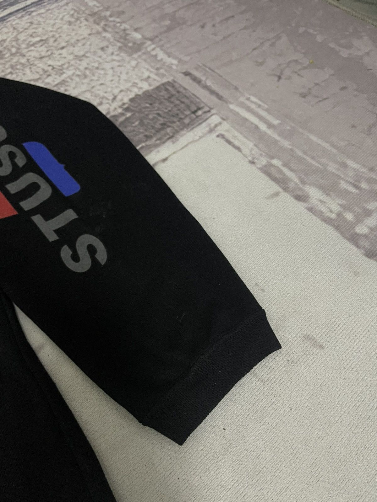 Stussy 90s STUSSY CUBAN FLAG LONG SLEEVE SPELLOUT CREW NECK RARE XL Size US XL / EU 56 / 4 - 10 Thumbnail