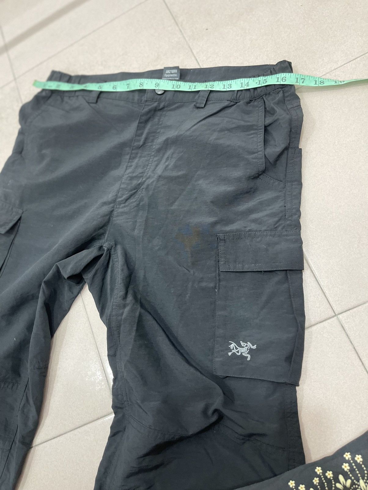 Arc'teryx Arcteryx Cargo Black Hiking Pants Size US 33 - 13 Thumbnail
