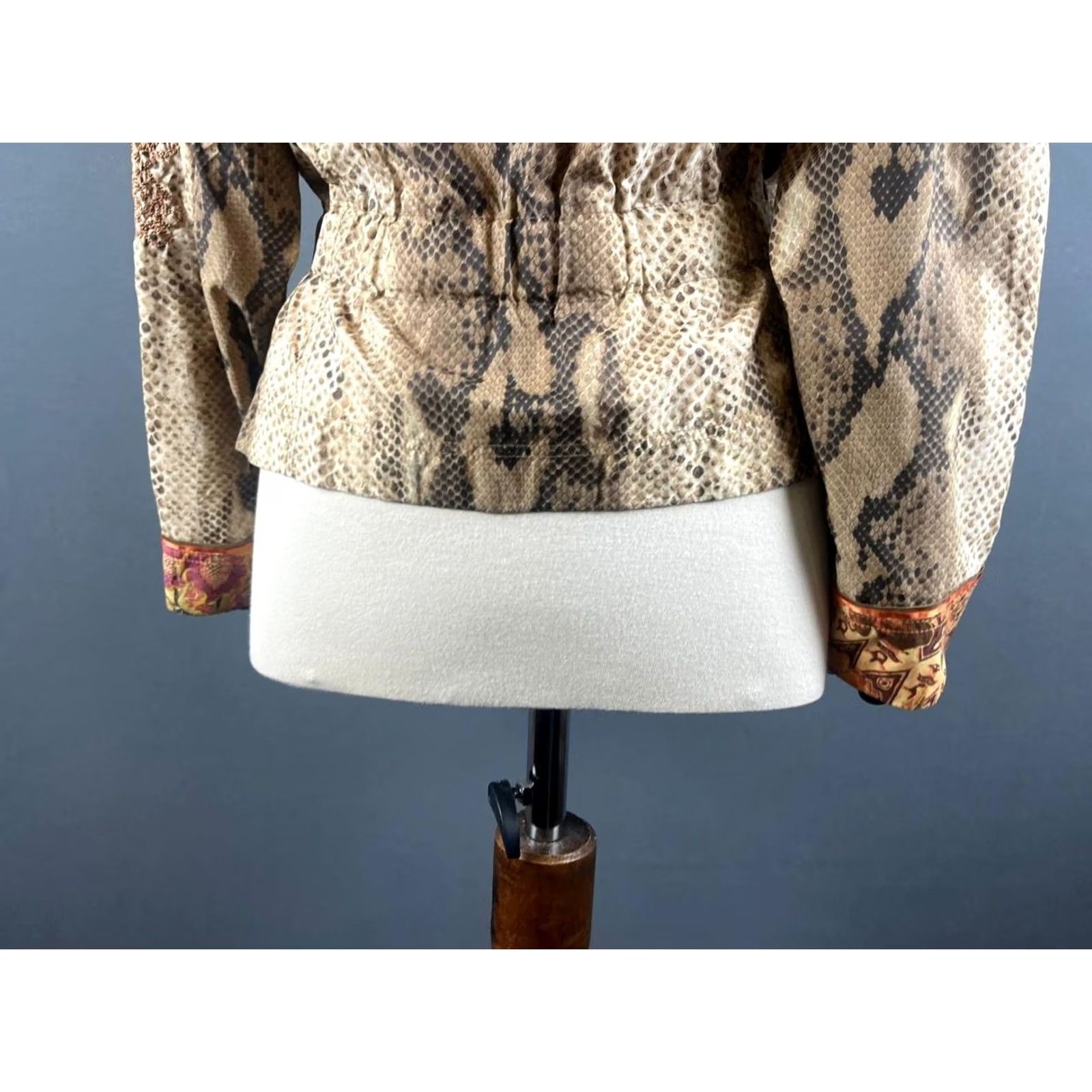 Vintage Sportalm Jacket Women's Size 36 Snakeskin Print Polyamide Long Sleeve Zip Brown Lining Pockets Regular Modern Classic Size XS / US 0-2 / IT 36-38 - 6 Thumbnail