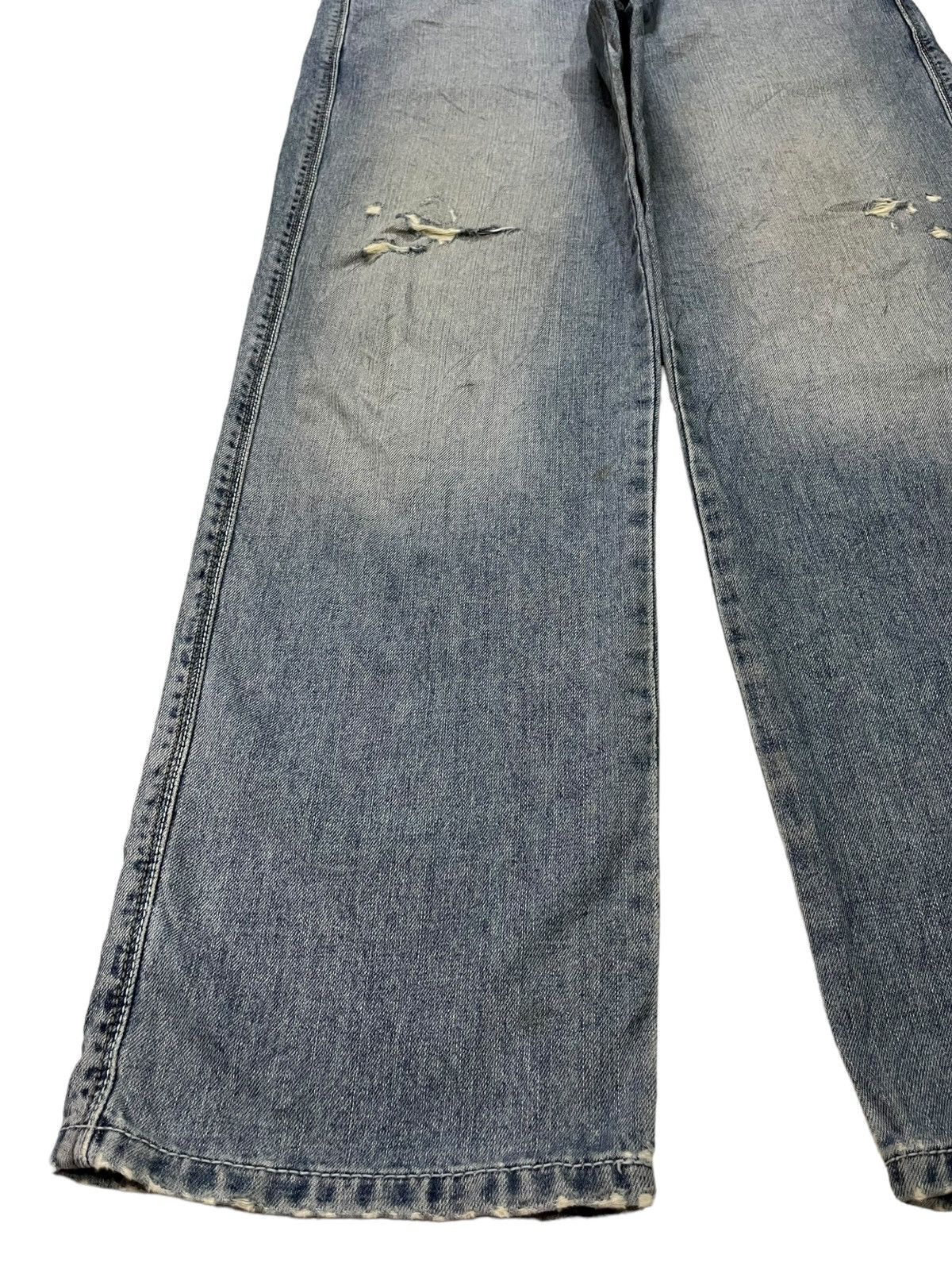 DKNY × Japanese Brand Vintage Dkny Faded Wash Distressed Style Baggy Jeans Size US 33 - 6 Thumbnail