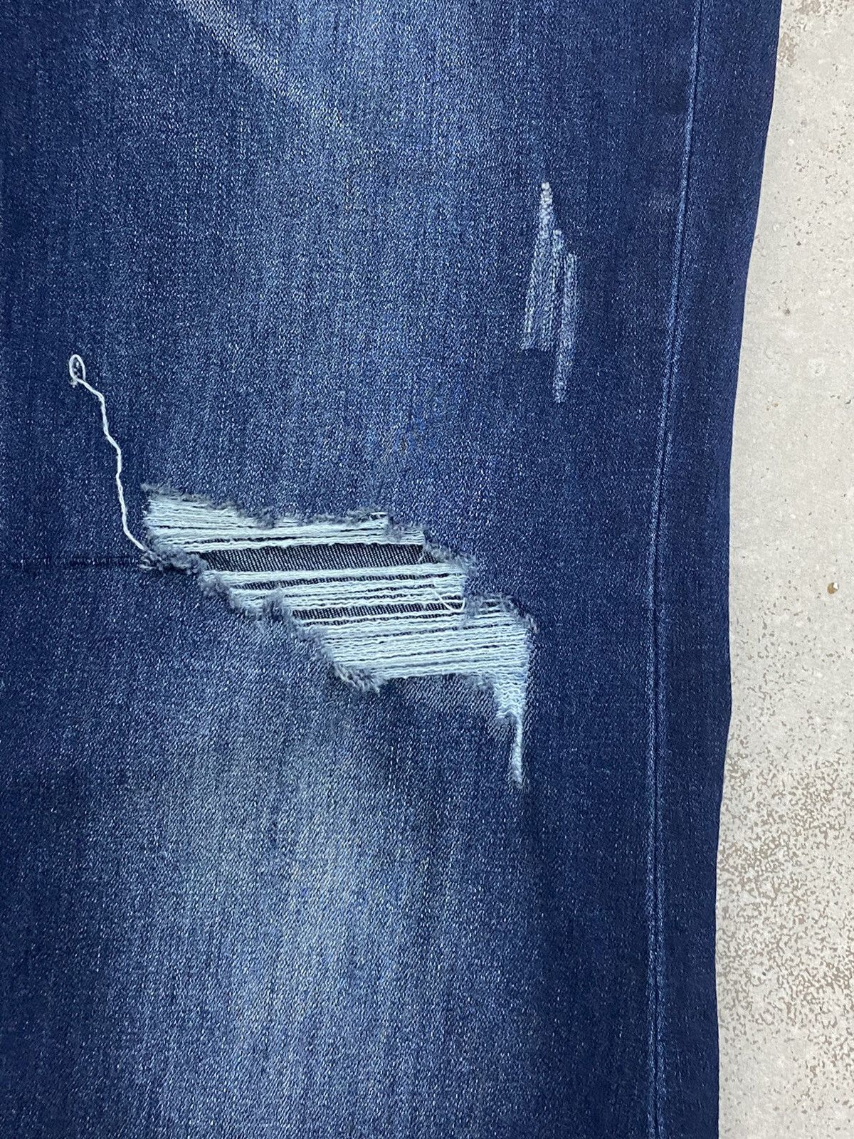 Japanese Brand × Le Grande Bleu (L.G.B.) × Tornado Mart Flare Cowgirl Tuff Jean Blue Washed Whisker Distressed Size US 26 / EU 42 - 6 Thumbnail