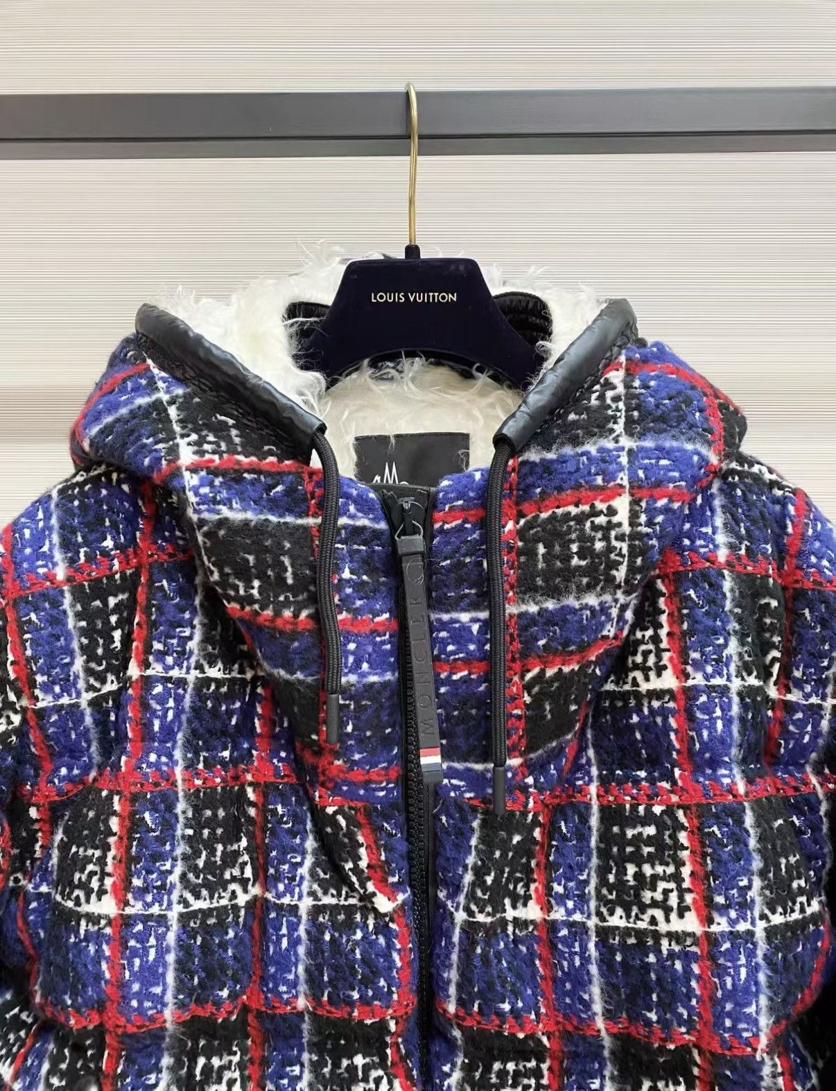 Moncler Moncler Plaid Tweed Lamb Fleece Hooded Down Jacket J33 Size XS / US 0-2 / IT 36-38 - 4 Thumbnail