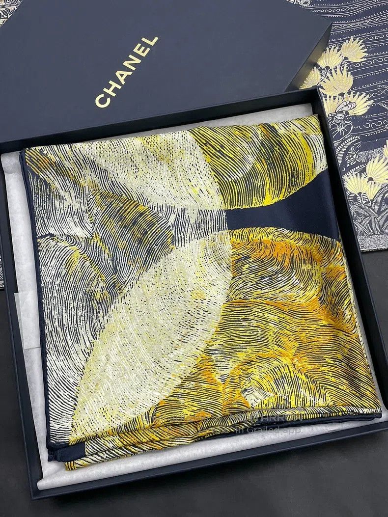 Chanel Chanel Colour-matched 90*90 silk scarf Size ONE SIZE - 1 Thumbnail