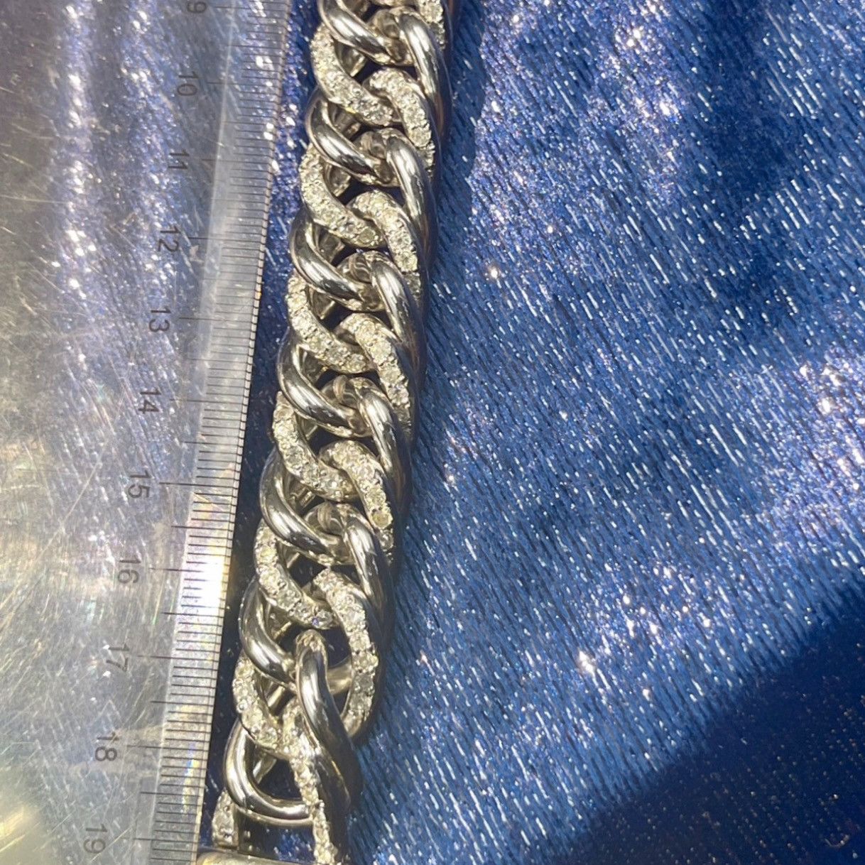 Versace Medusa crystal silver bracelet Size ONE SIZE - 6 Thumbnail