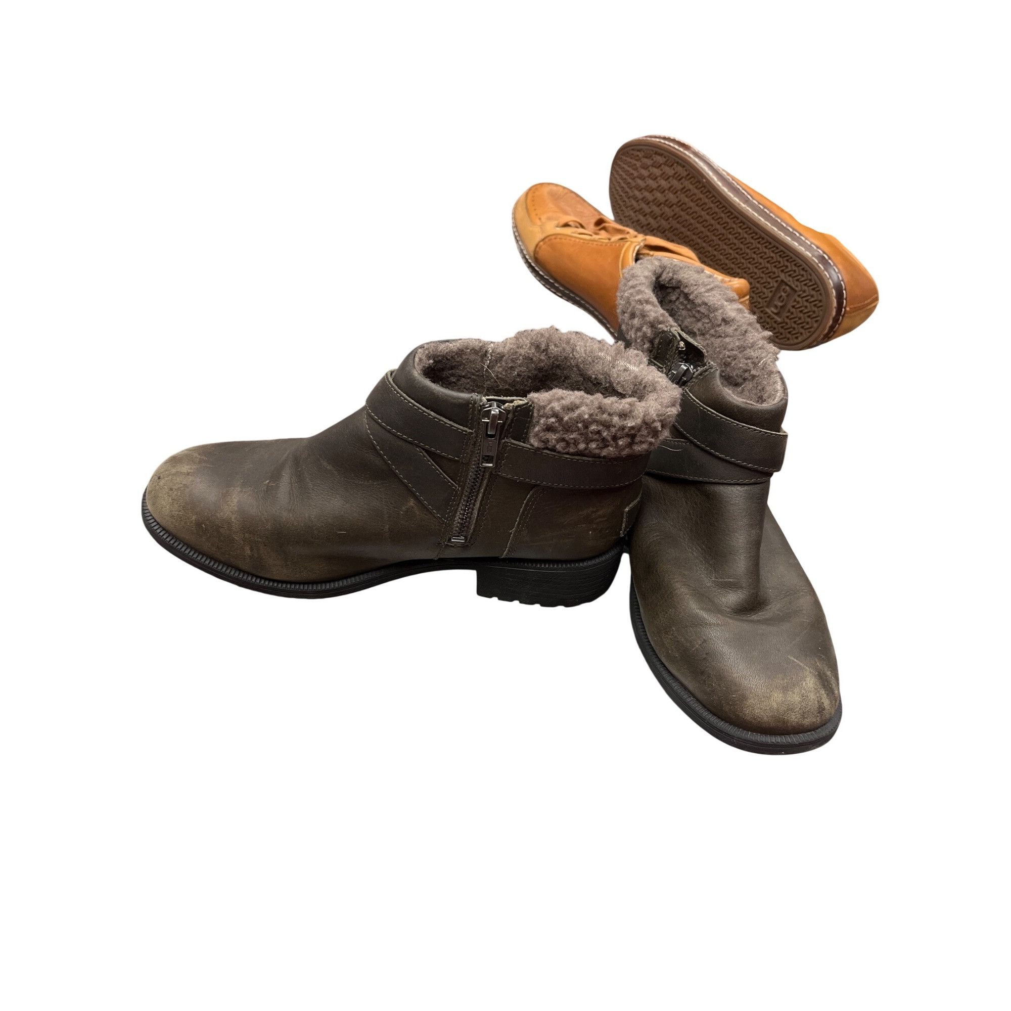 Ugg UGG Brown Leather Ankle Boots With Shearling Lining Womens S Size US 8 / IT 38 - 2 Thumbnail