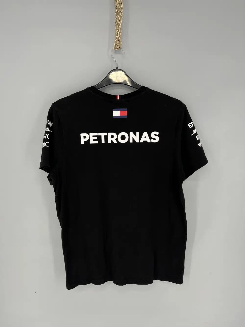 Mercedes-Benz Vintage Mercedes Benz AMG Petronas Tommy Hilfiger Racing Tee Size US L / EU 52-54 / 3 - 9 Thumbnail