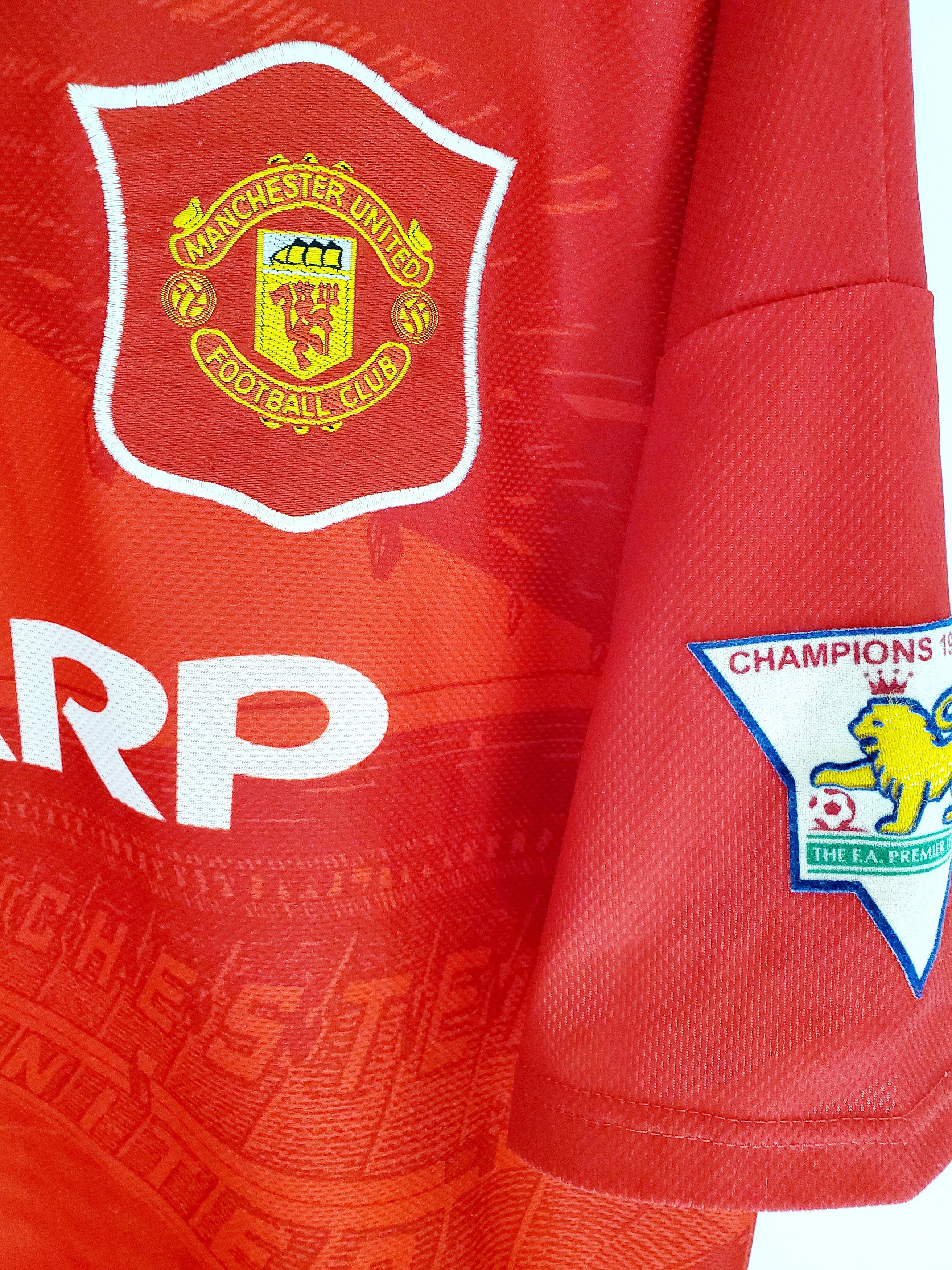 Umbro Vintage Manchester United Home 94-95 Umbro #10 HUGHES Xl Size US XL / EU 56 / 4 - 5 Thumbnail