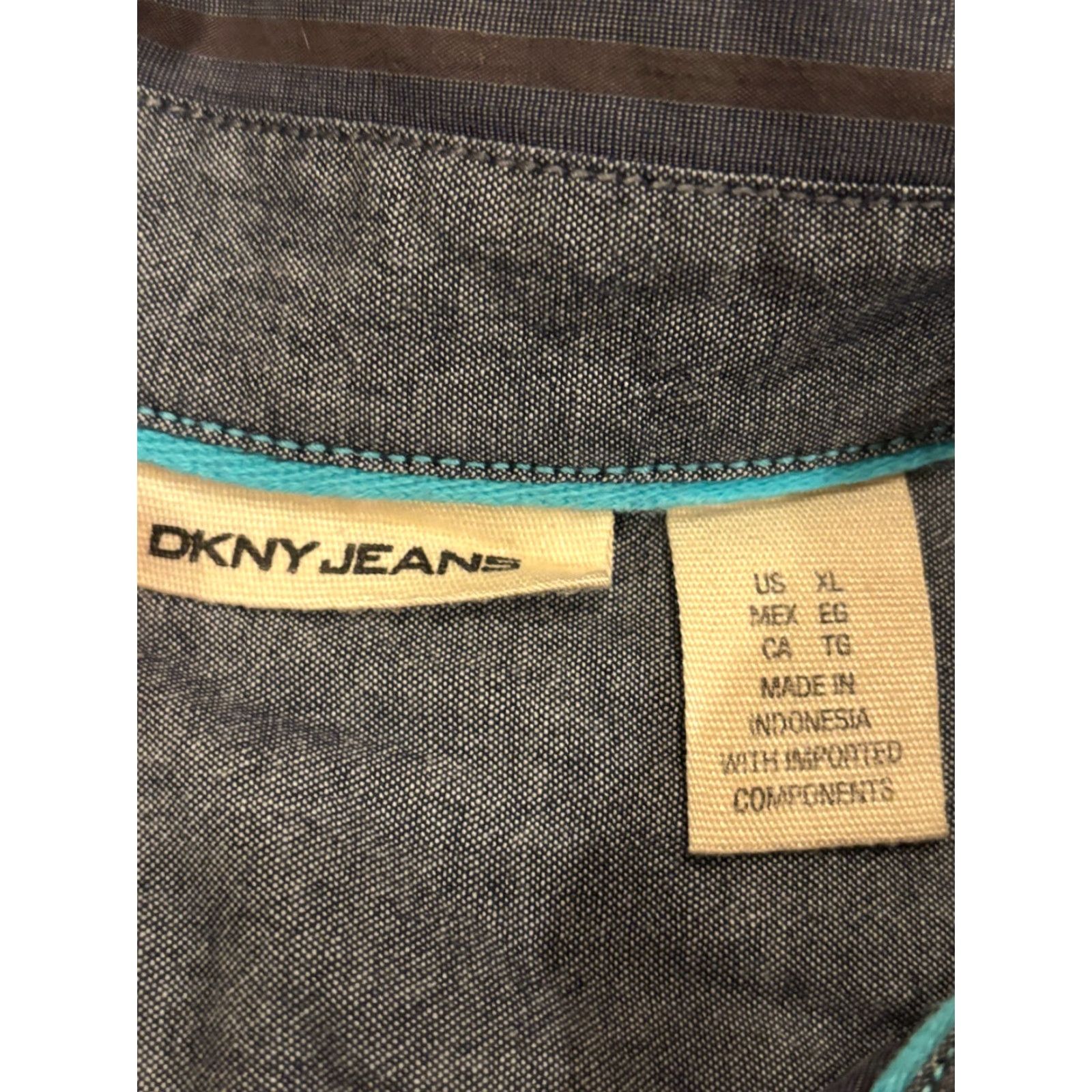 DKNY VINTAGE DKNY Shirt Mens XL Striped Blue Button Long Sleeve Pockets Missing Cuff Button Size US XL / EU 56 / 4 - 5 Thumbnail
